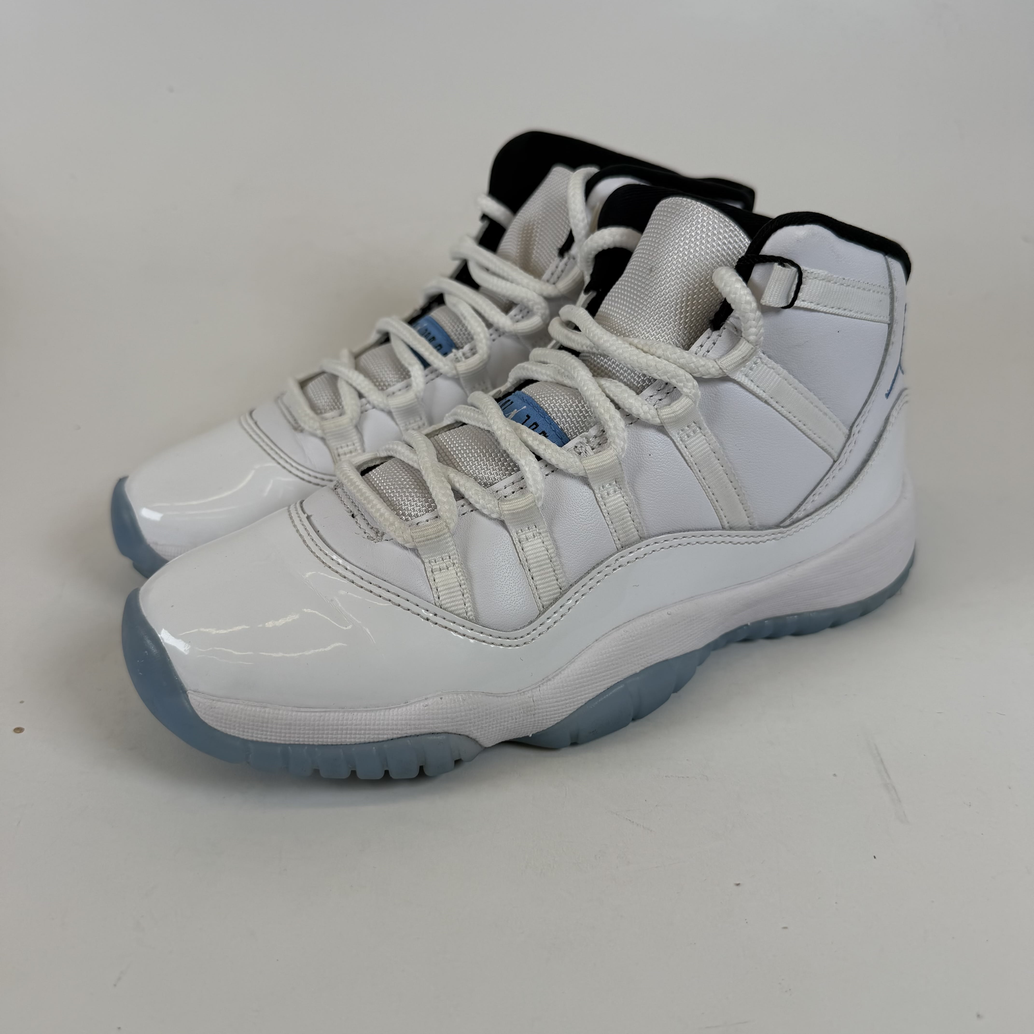 SP6969 Jordan 11 Retro Legend Blue (2024) (GS)