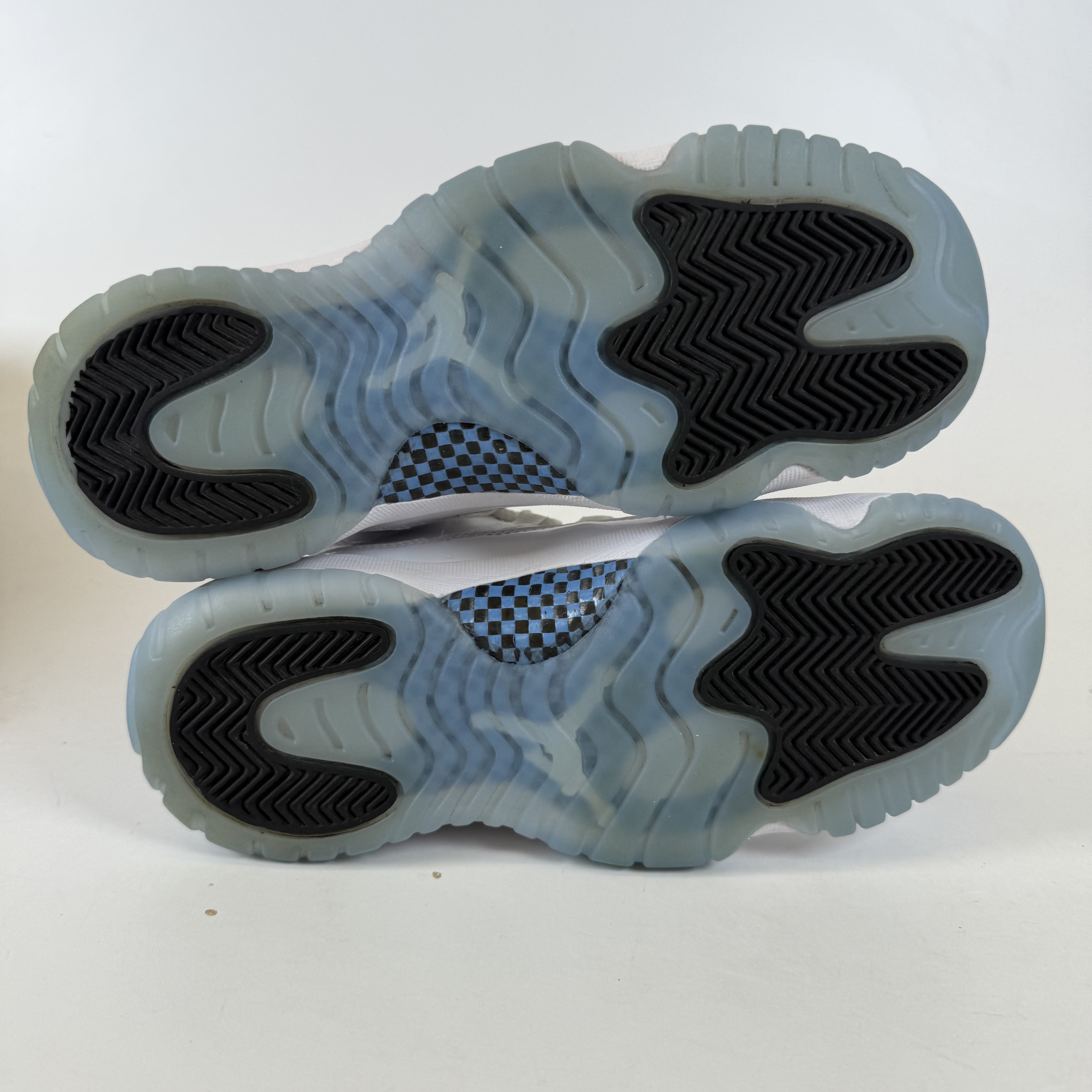 SP6969 Jordan 11 Retro Legend Blue (2024) (GS)