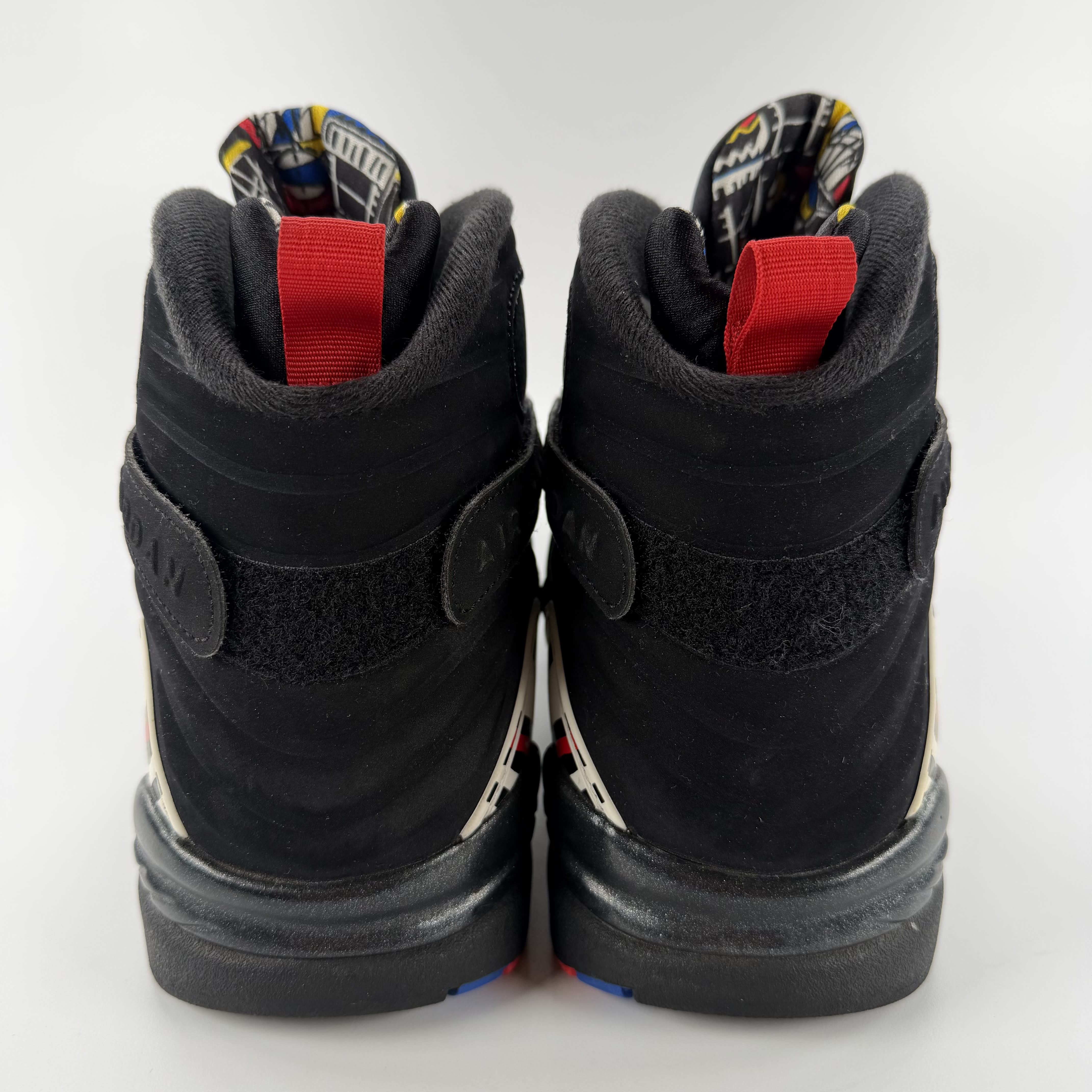 421232 Jordan 8 Retro Playoffs (2023)