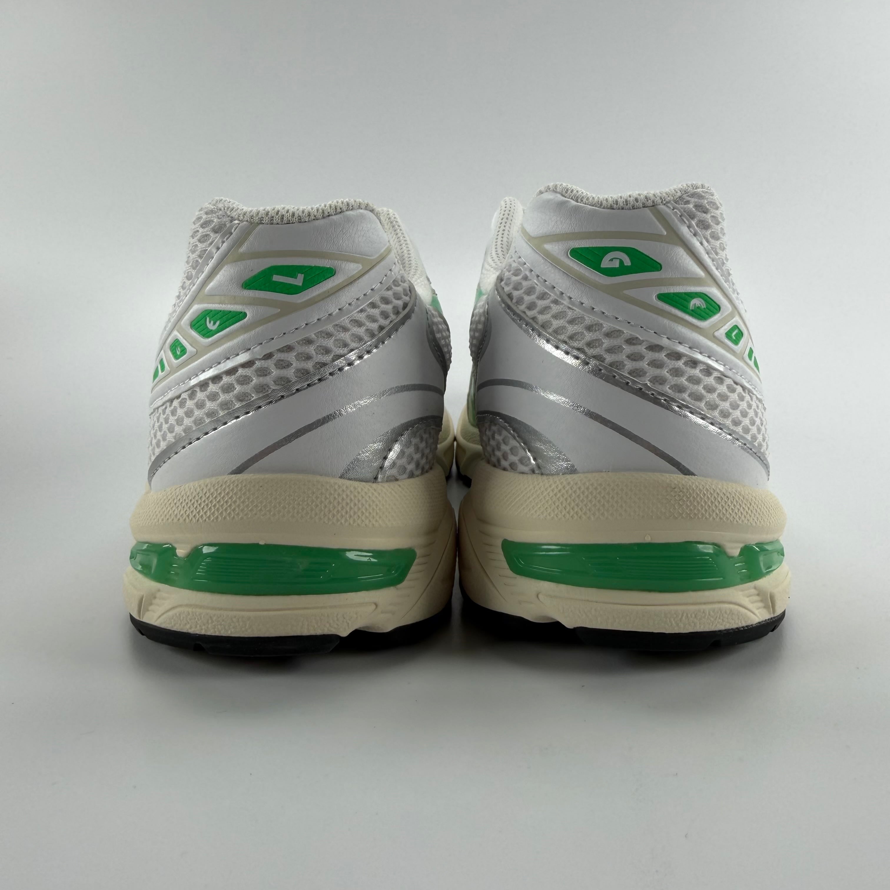 267476 ASICS Gel-1130 White Malachite Green Off White Midsole (Women's)