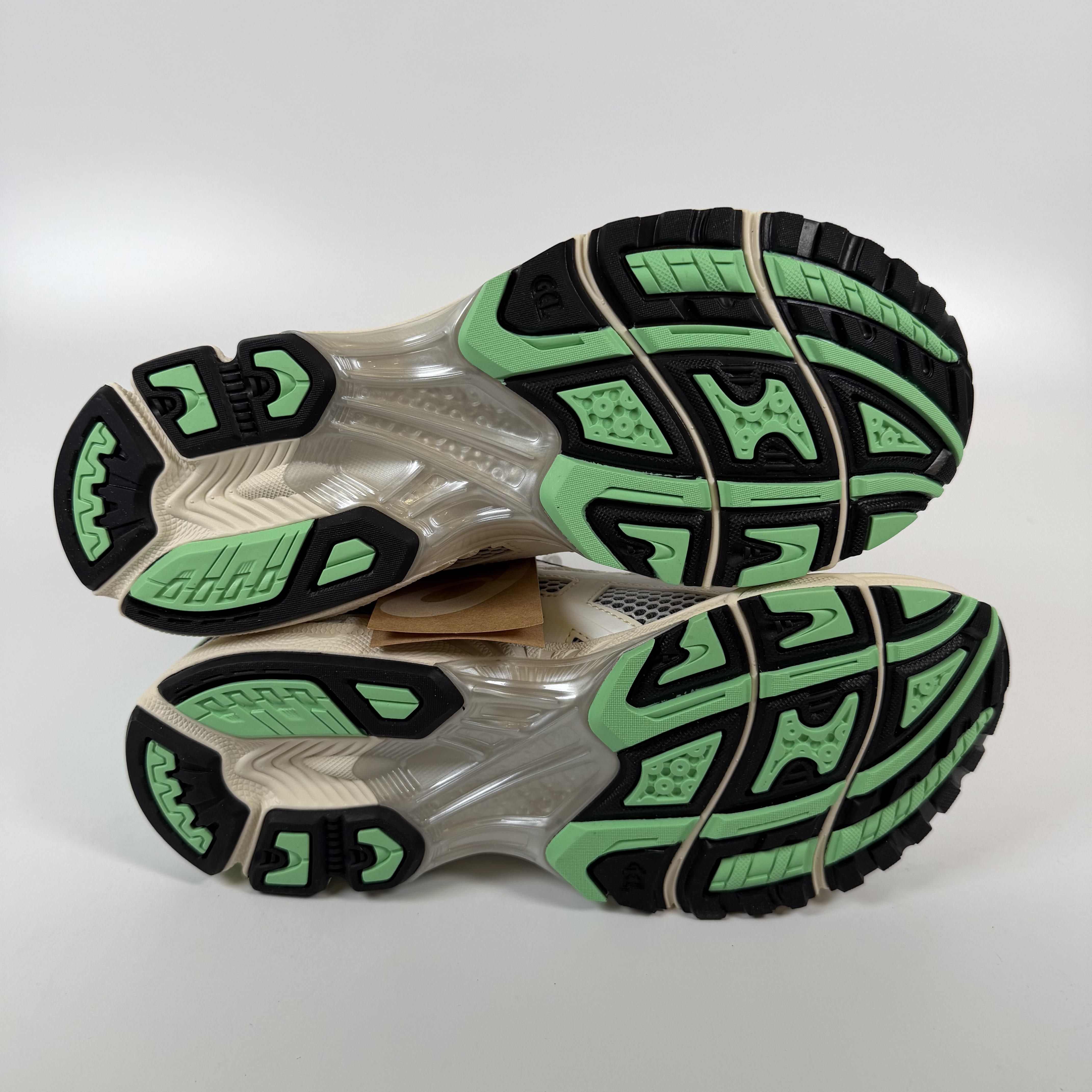 SP10325 ASICS Gel-Kayano 14 Silver Lime