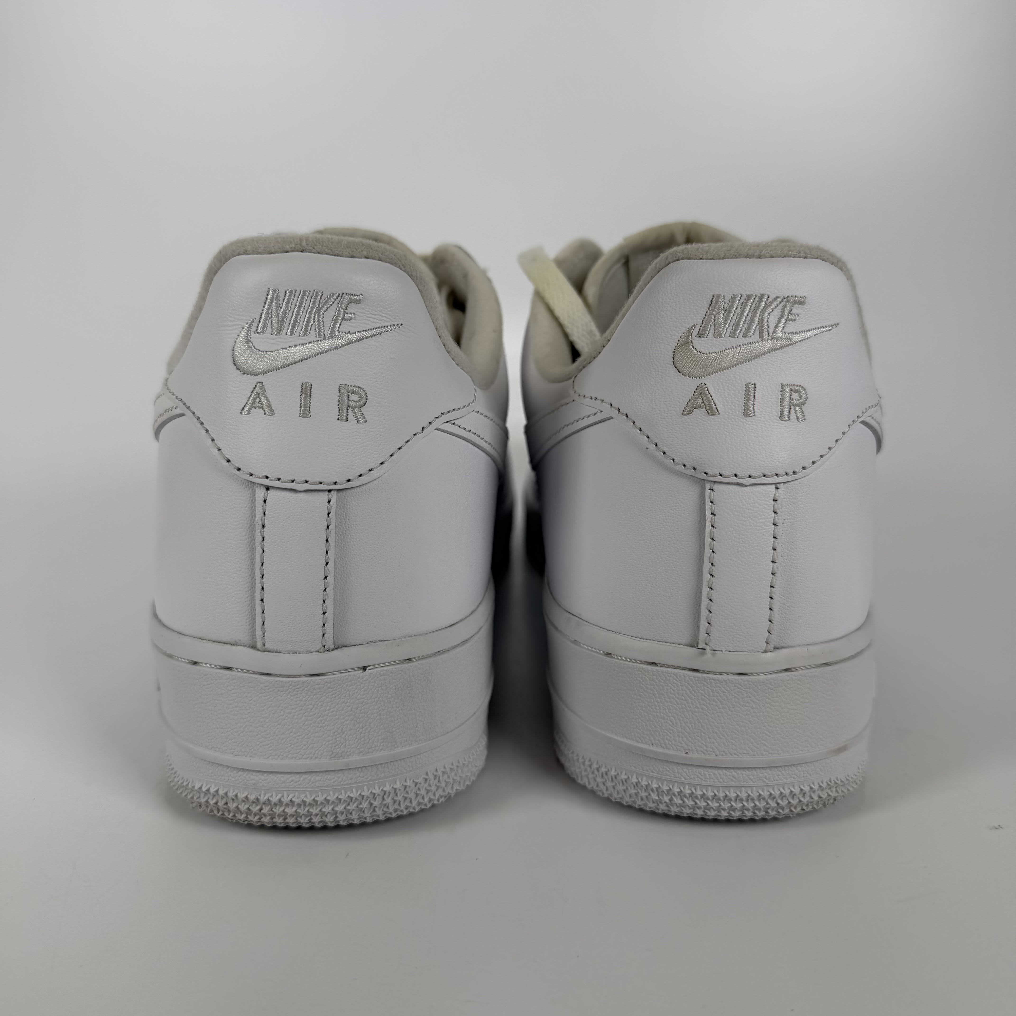 483340 Nike Air Force 1 Low Supreme White