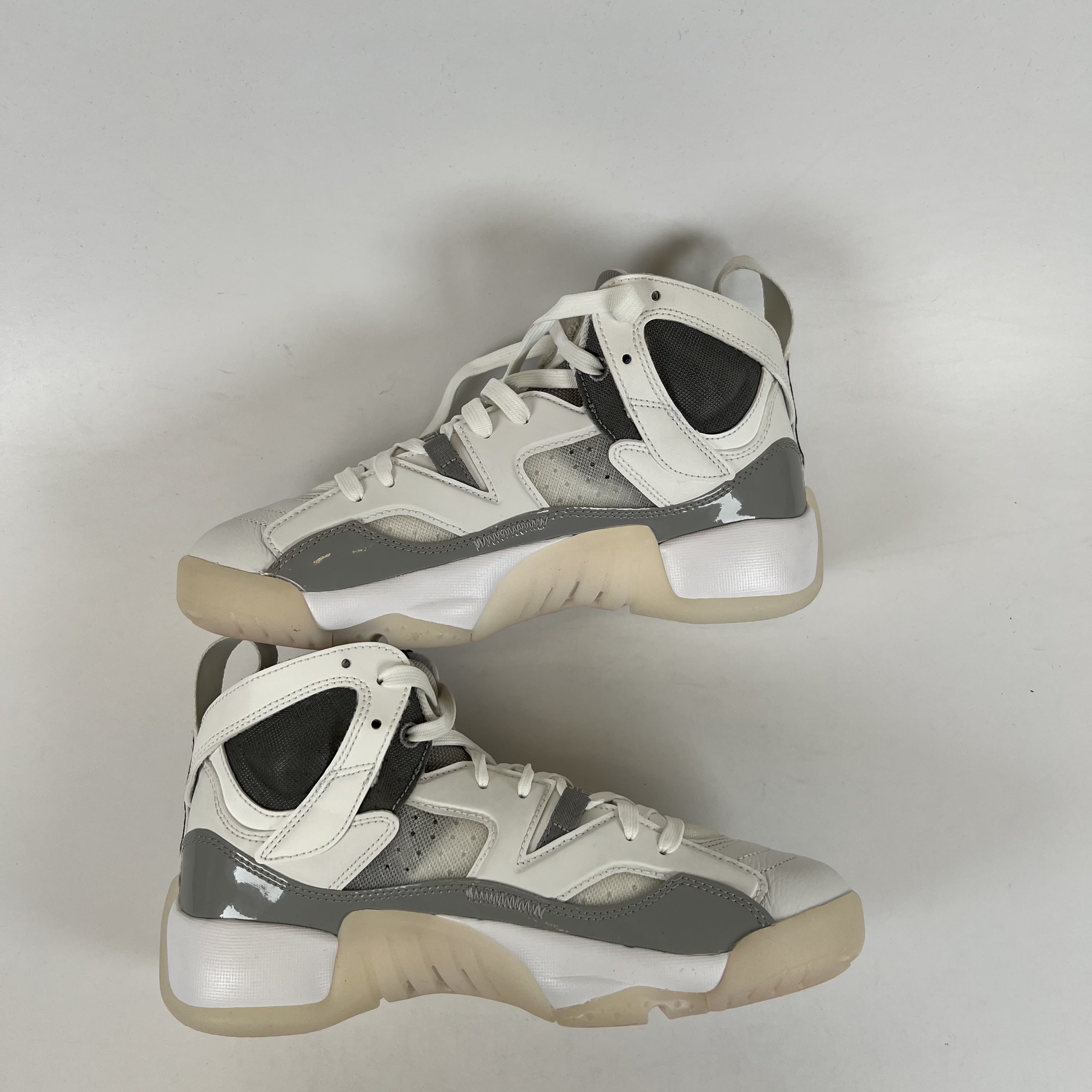 SP11256 Jordan Jumpman Two Trey Medium Grey White (Women's)