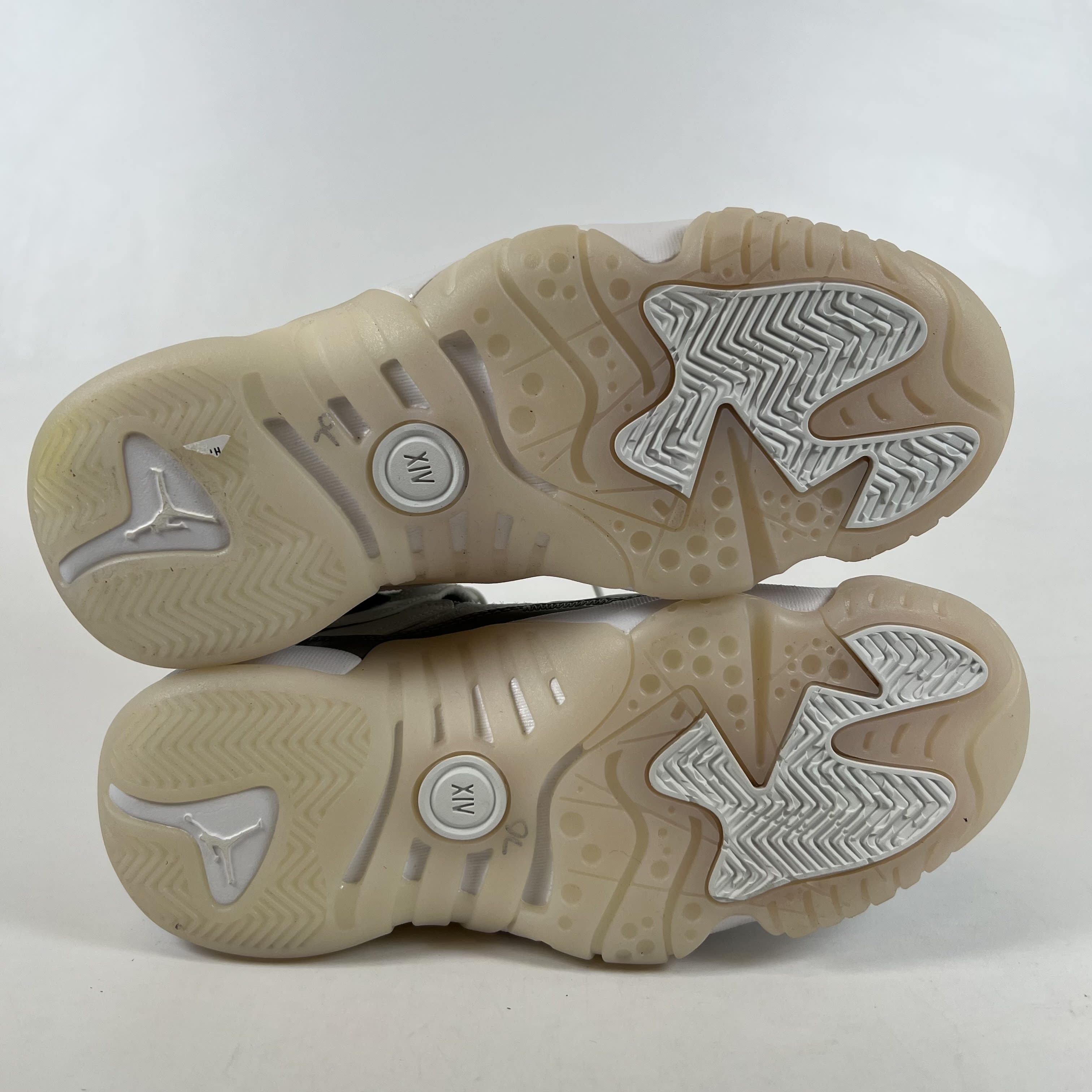 SP11256 Jordan Jumpman Two Trey Medium Grey White (Women's)