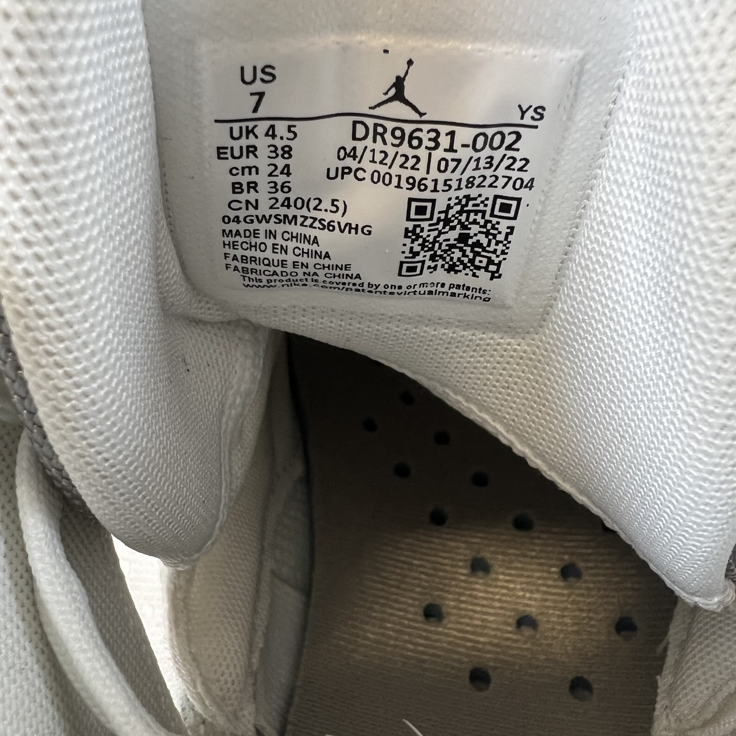 SP11256 Jordan Jumpman Two Trey Medium Grey White (Women's)