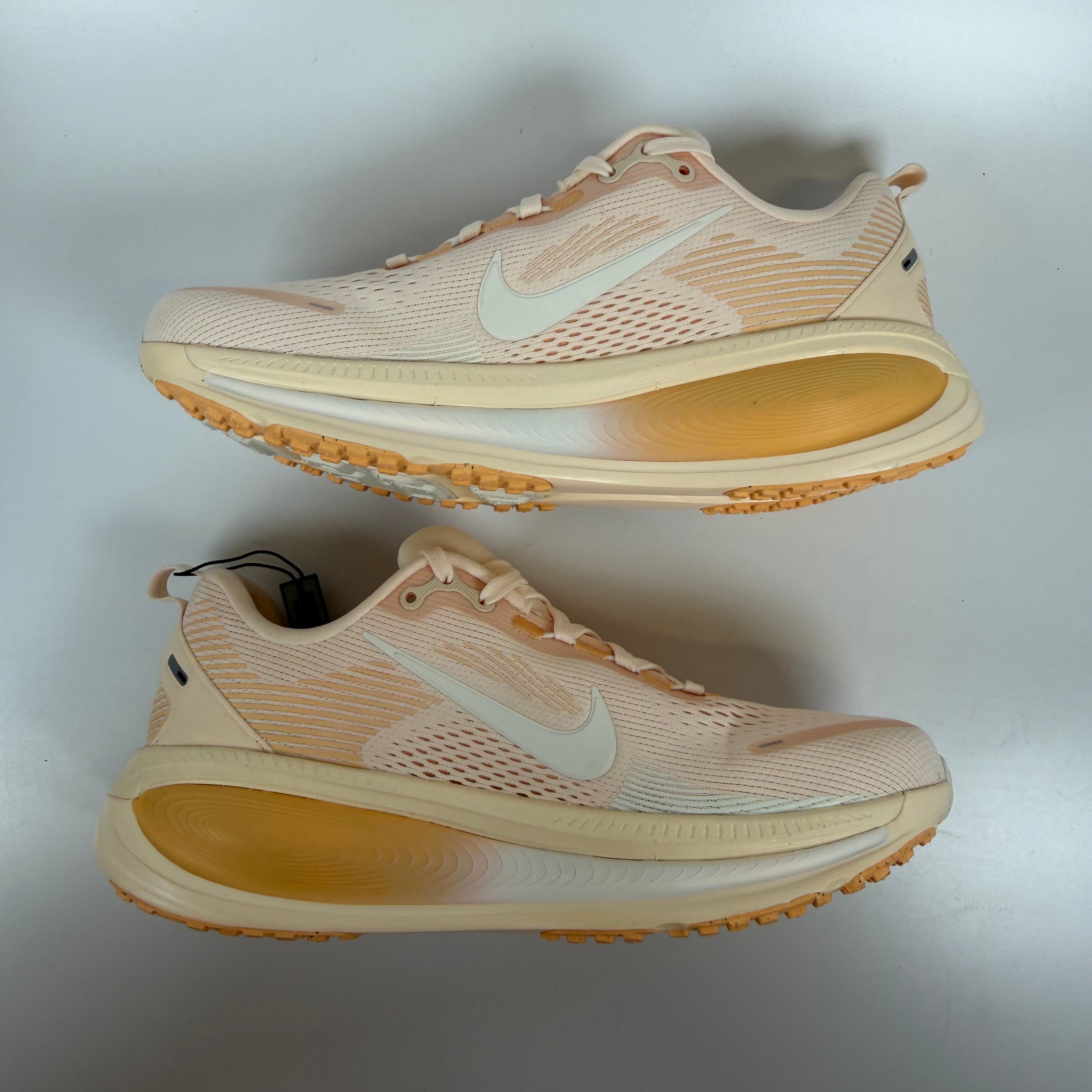 SP10334 Nike Vomero 18 Guava Ice Orange Chalk (Women's)