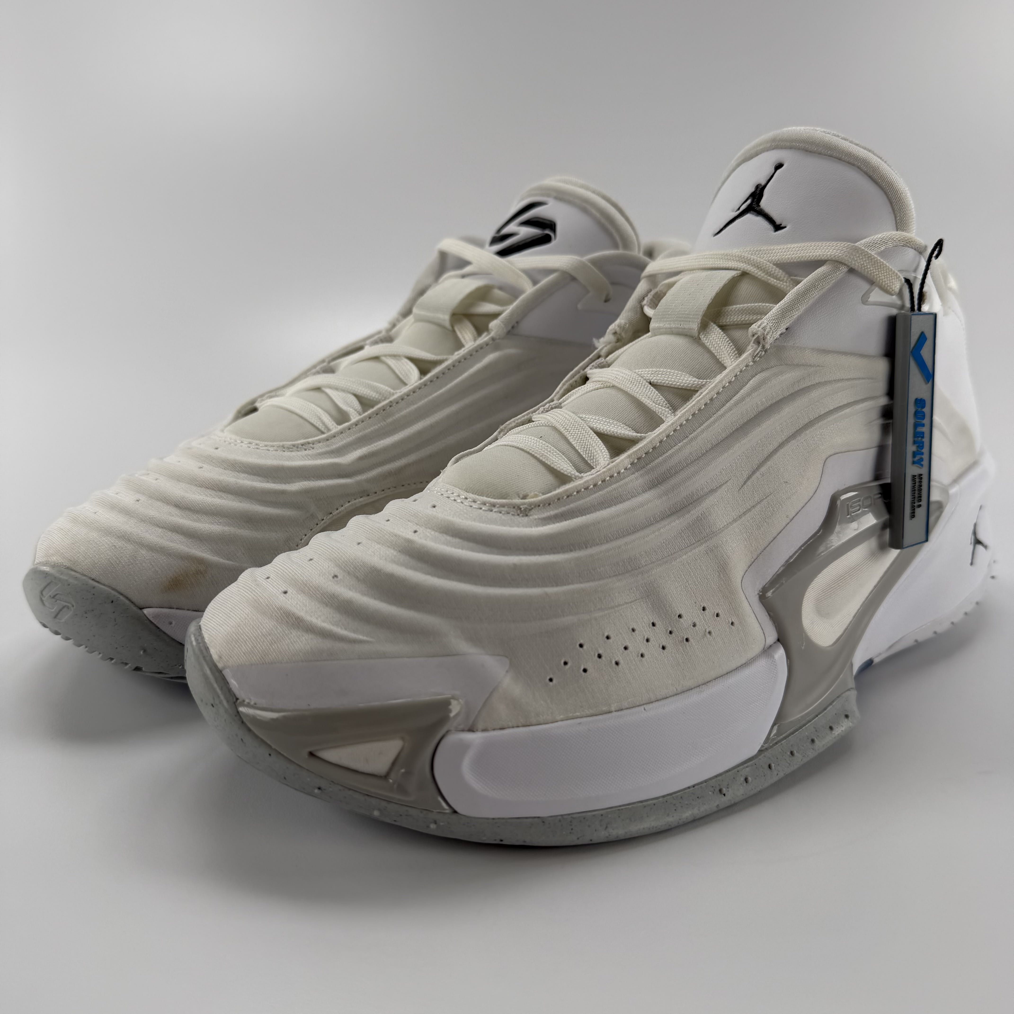 755560 Jordan Luka 3 TB White Grey Fog