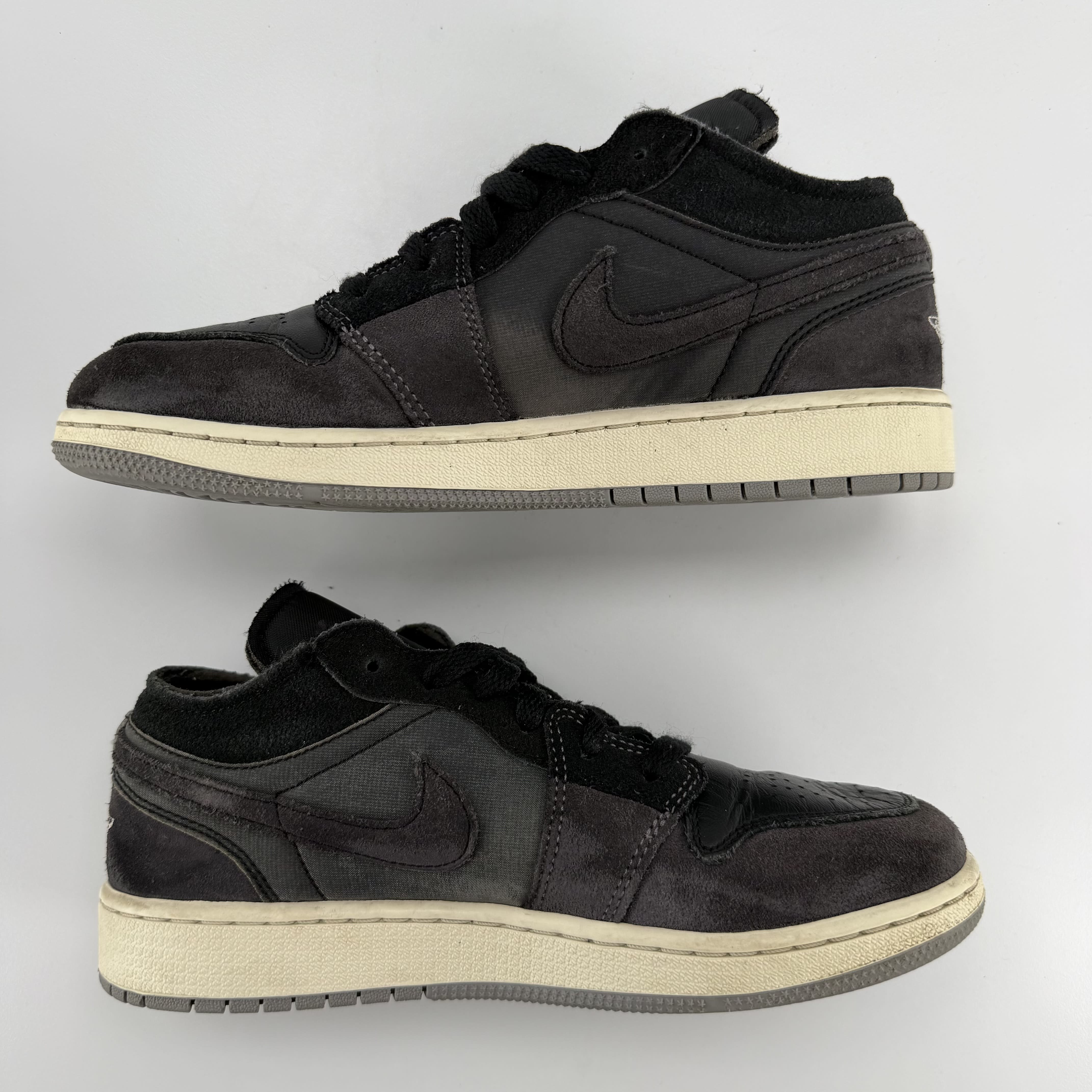 594833 Air Jordan 1 Low SE Craft GS 'Inside Out - Black'