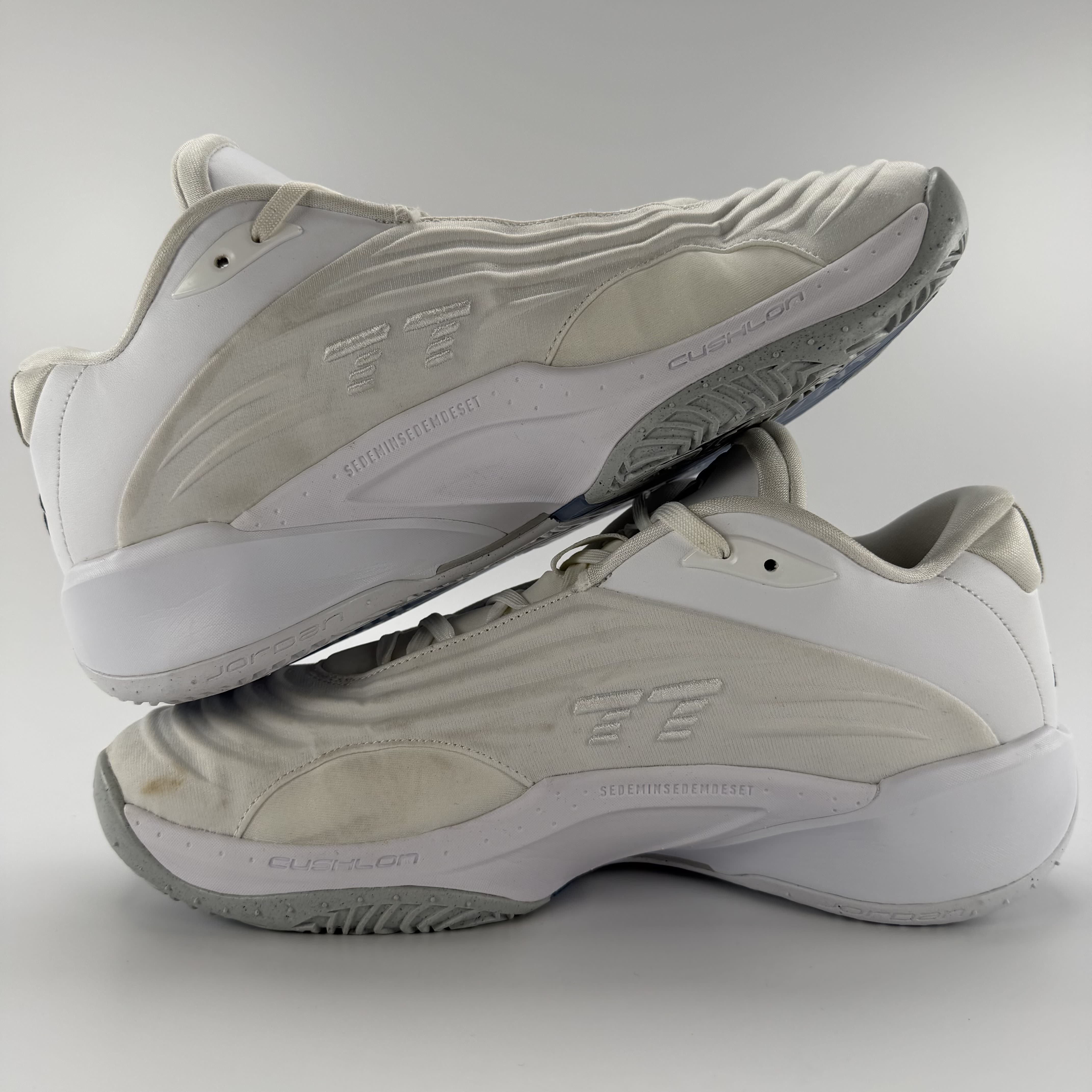 755560 Jordan Luka 3 TB White Grey Fog