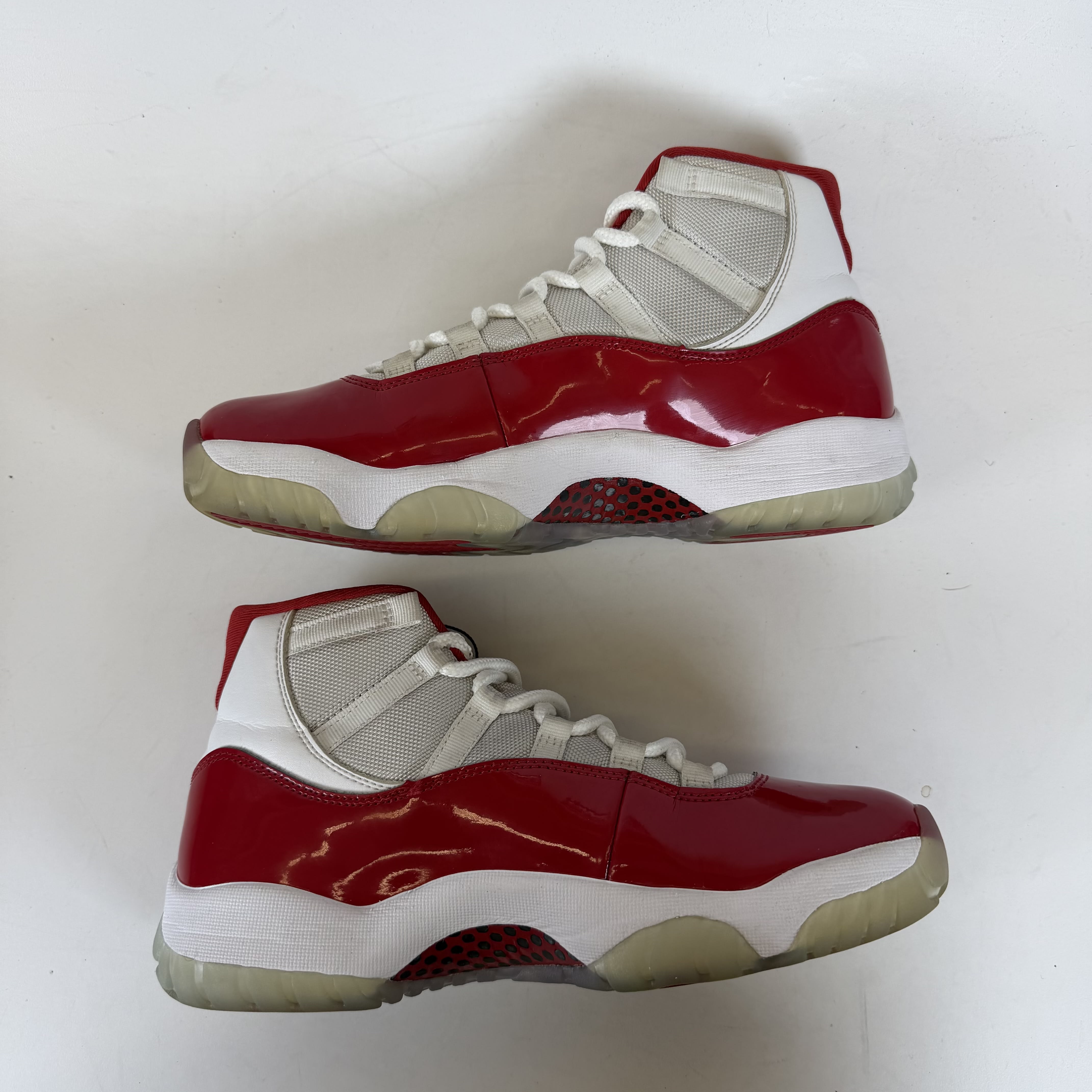 [SP4687] Jordan 11 Retro Cherry (2022)