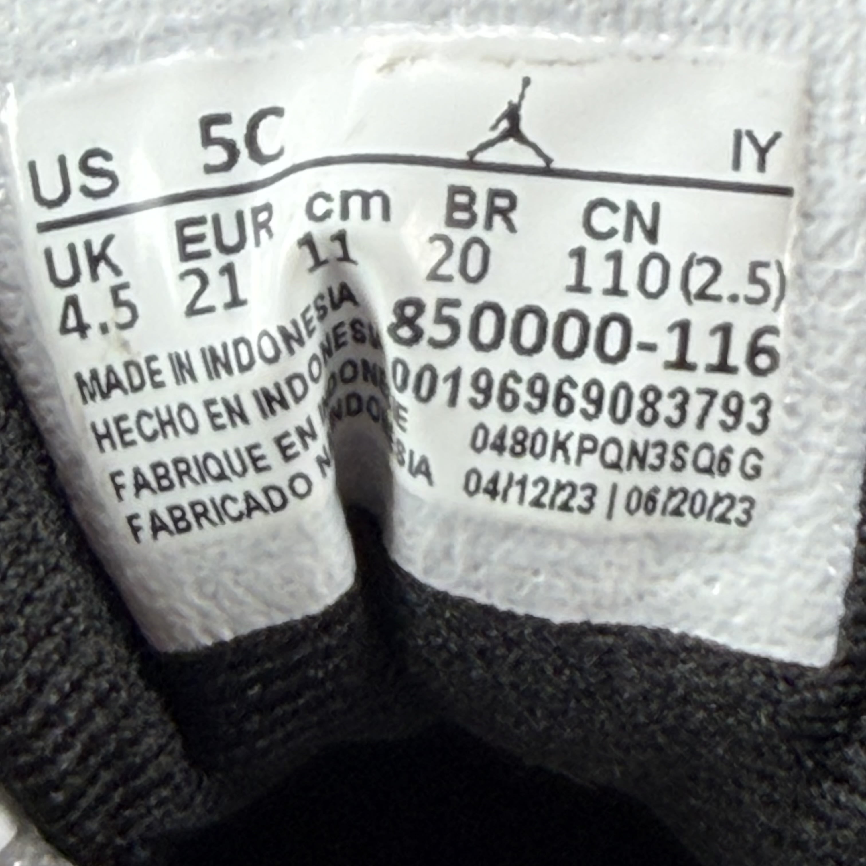 271329 Jordan 12 Retro Cherry (2023) (TD)