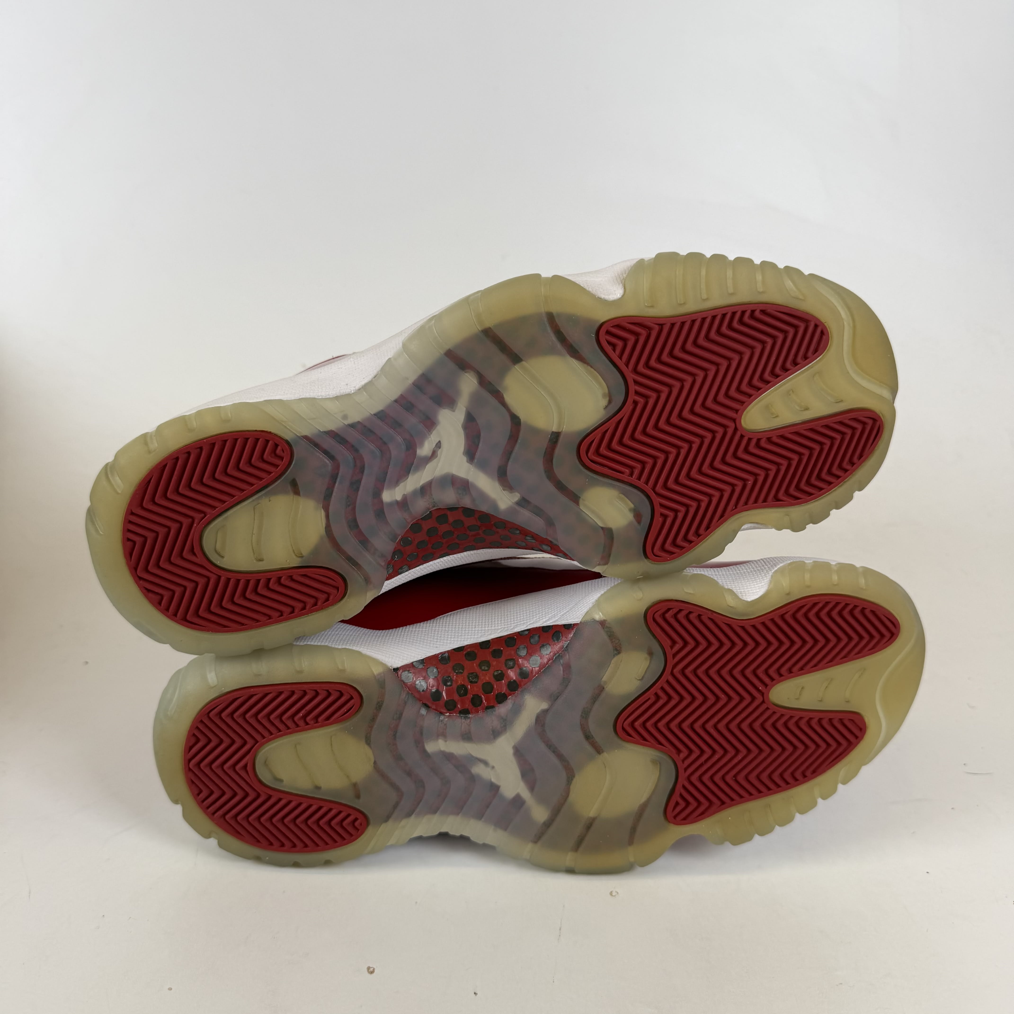 [SP4687] Jordan 11 Retro Cherry (2022)