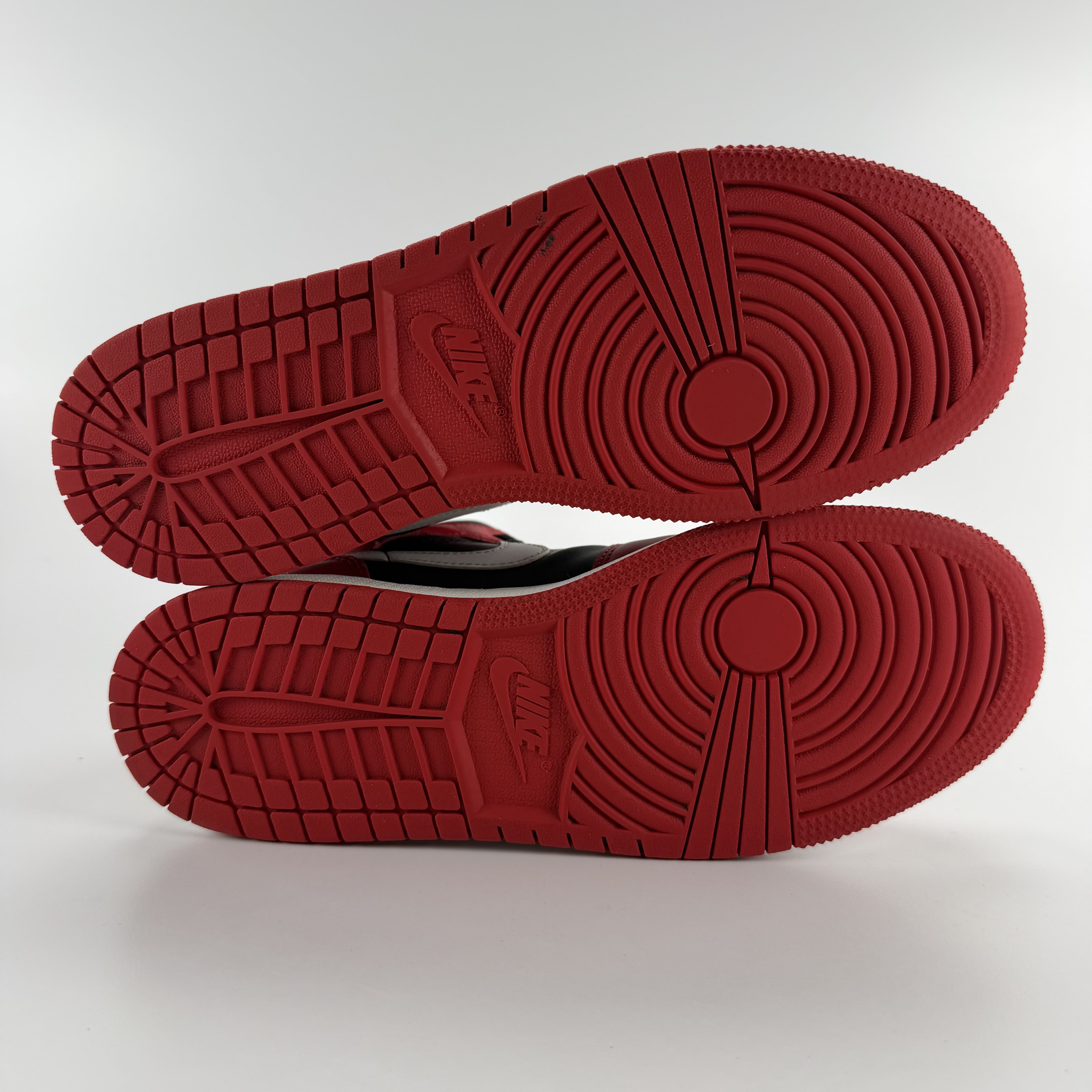 698898 Jordan 1 Mid Gym Red Black White (GS)