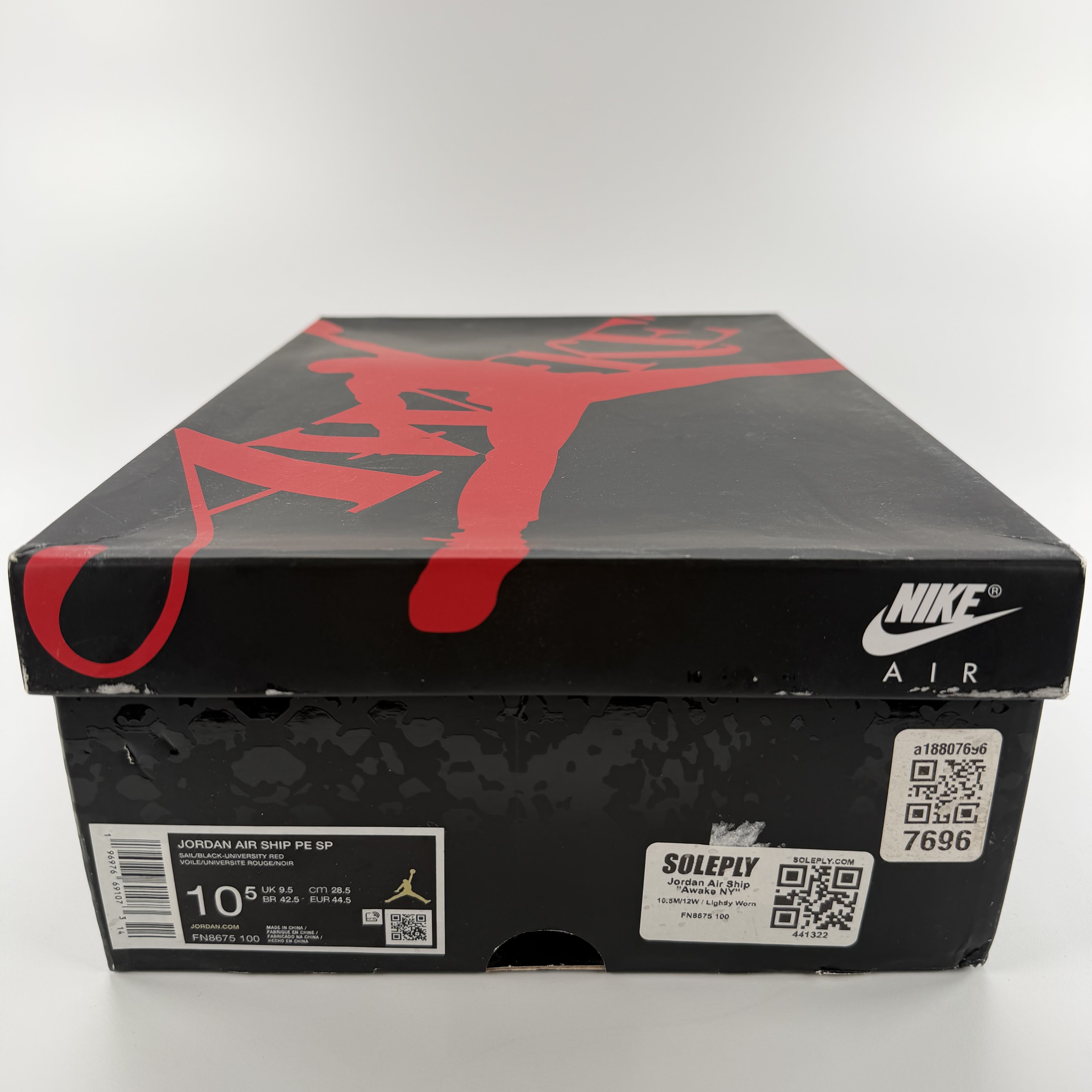 441322 Jordan Air Ship "Awake NY"