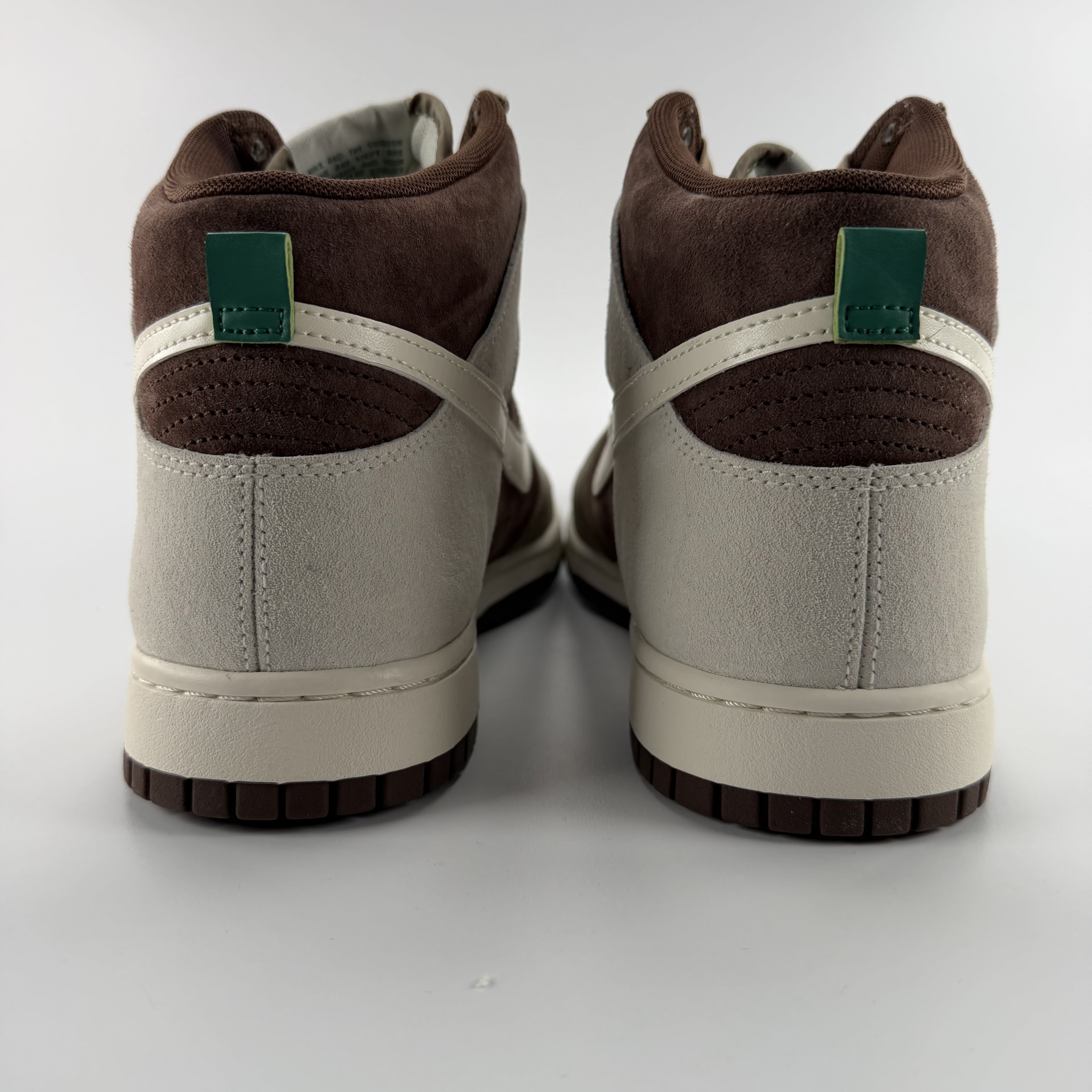 436907 Nike Dunk High 'Light Chocolate'