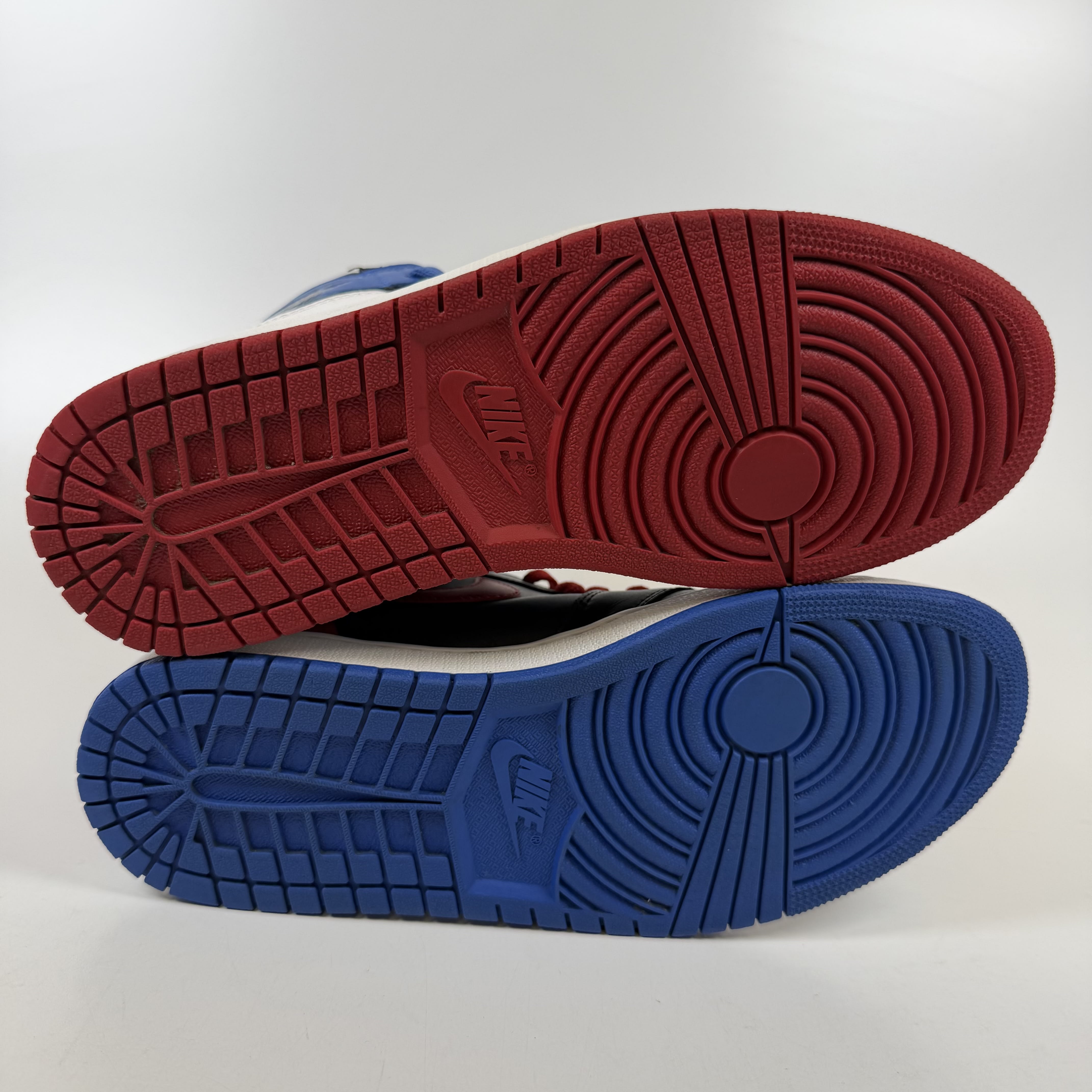 [SP12879] Jordan 1 Retro Top 3