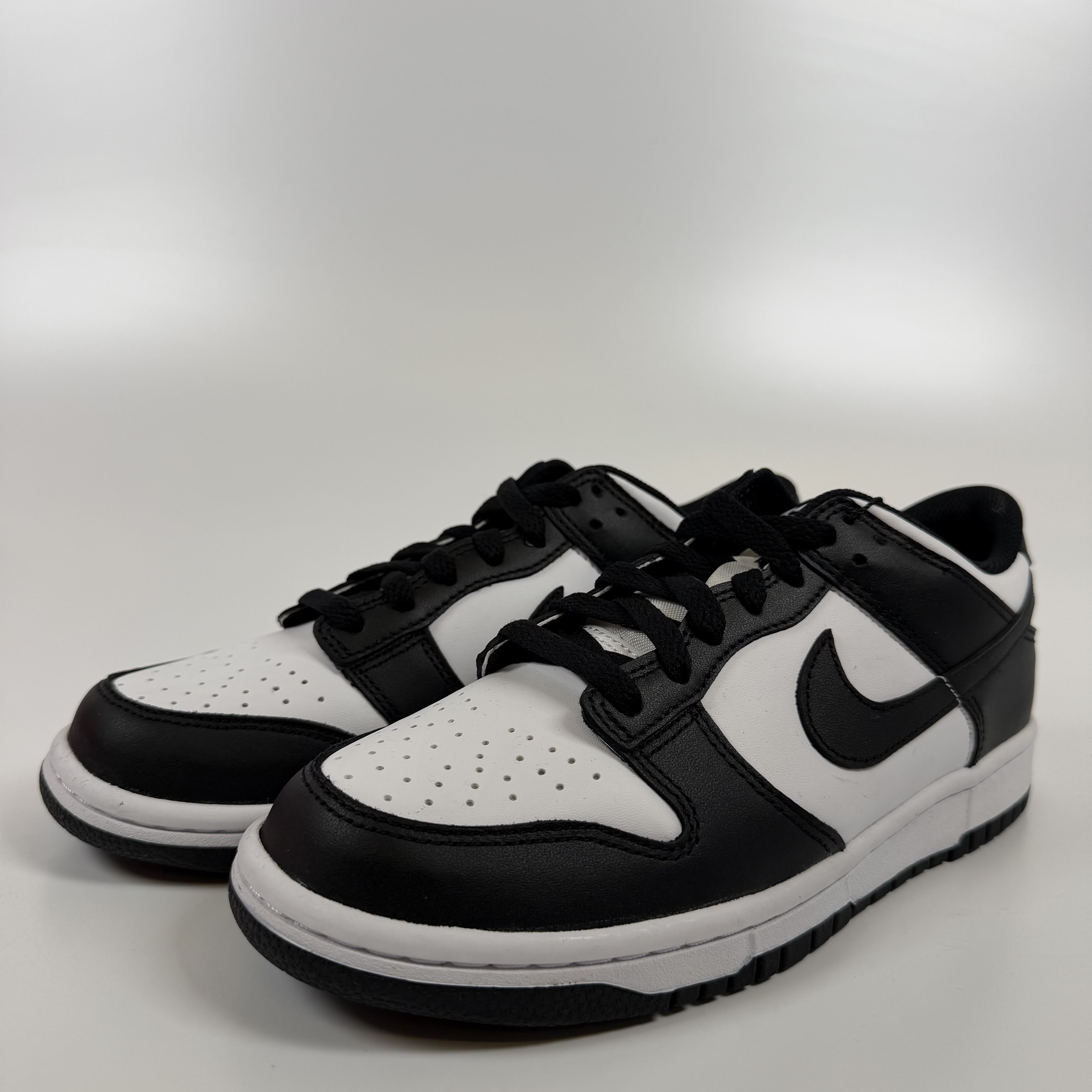 SP9930 Nike Dunk Low Retro White Black Panda (GS)