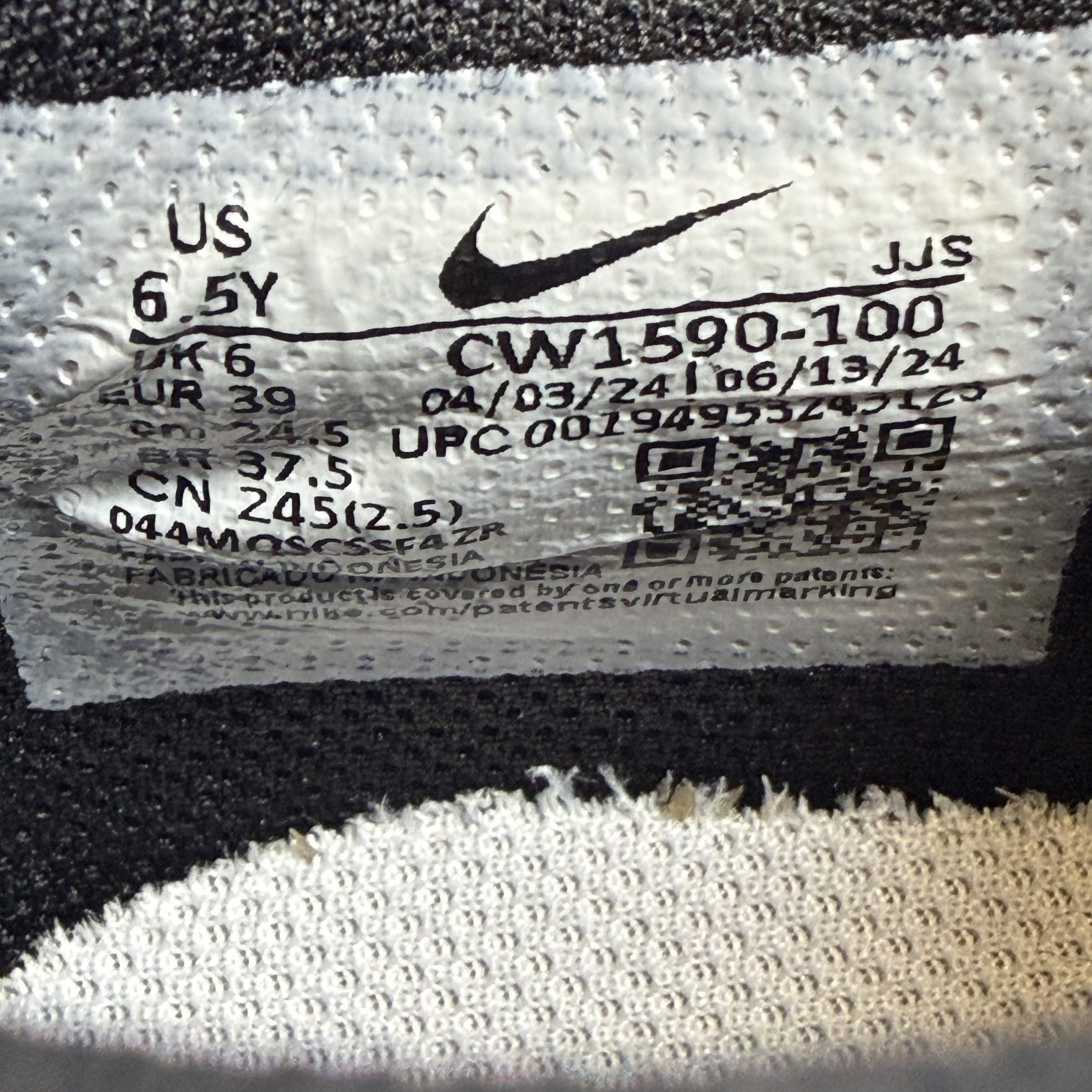 SP9930 Nike Dunk Low Retro White Black Panda (GS)