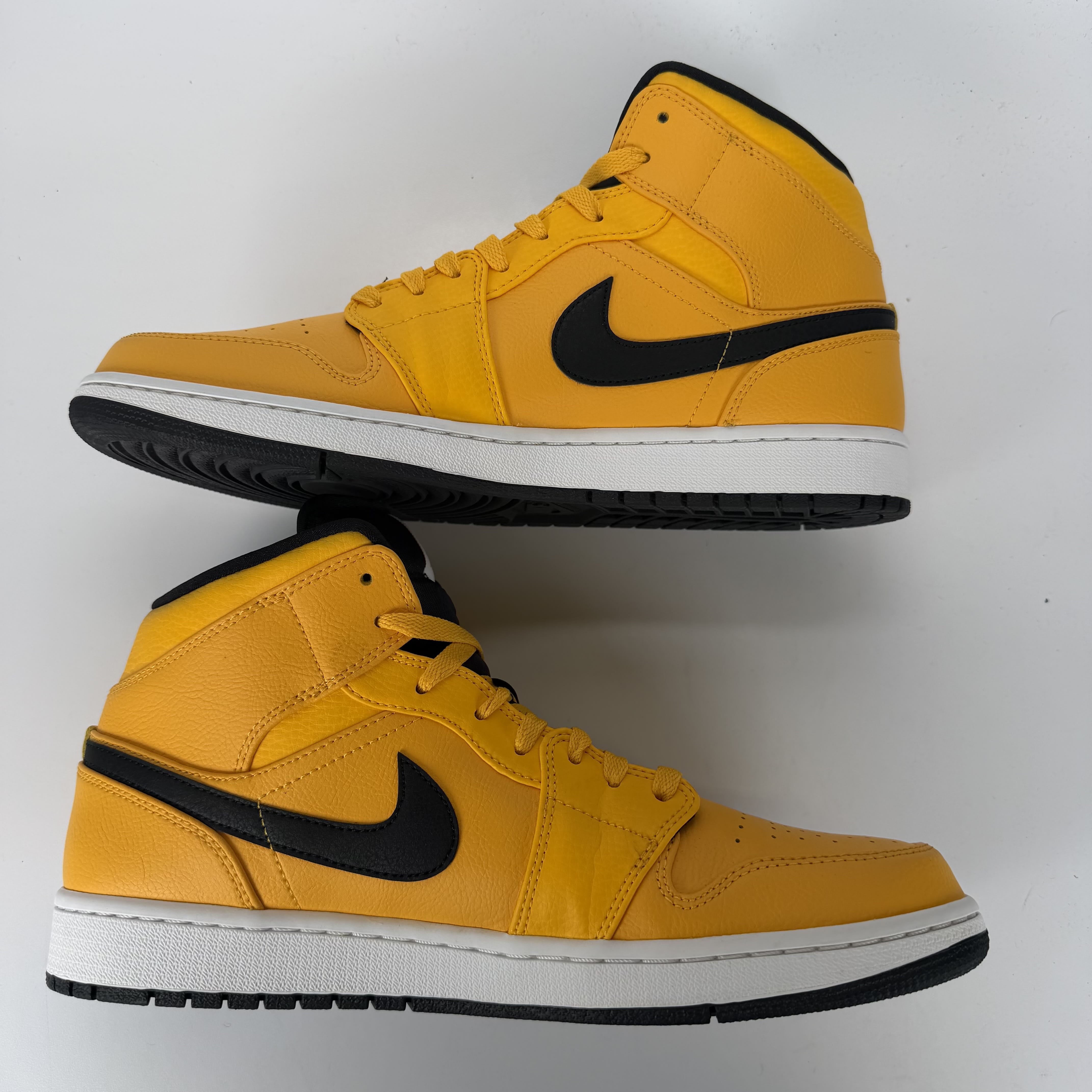 SP3441 Jordan 1 Mid University Gold Black