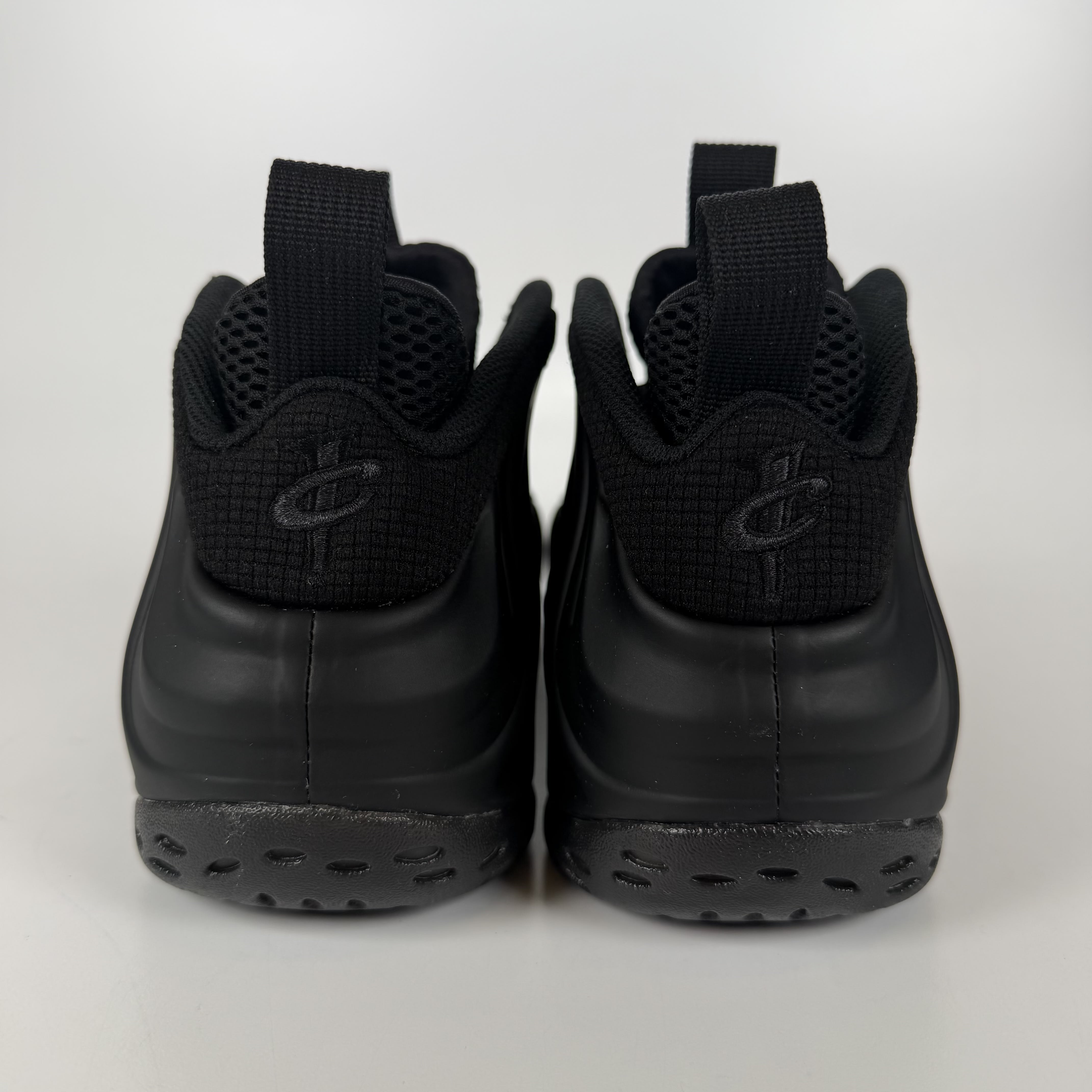 589012 Nike Air Foamposite One Anthracite (2023)