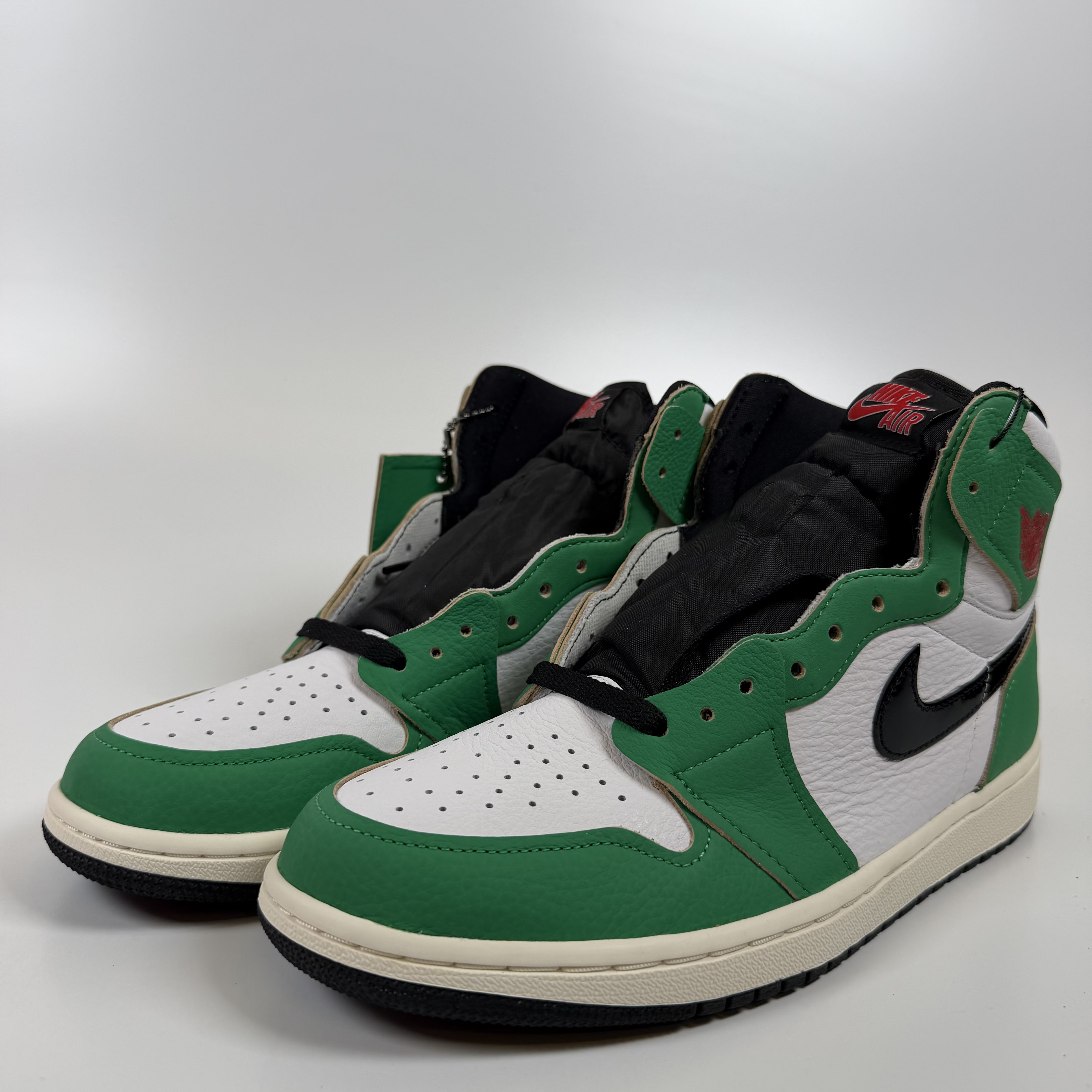 SP8877 Jordan 1 Retro High Lucky Green (Women's)