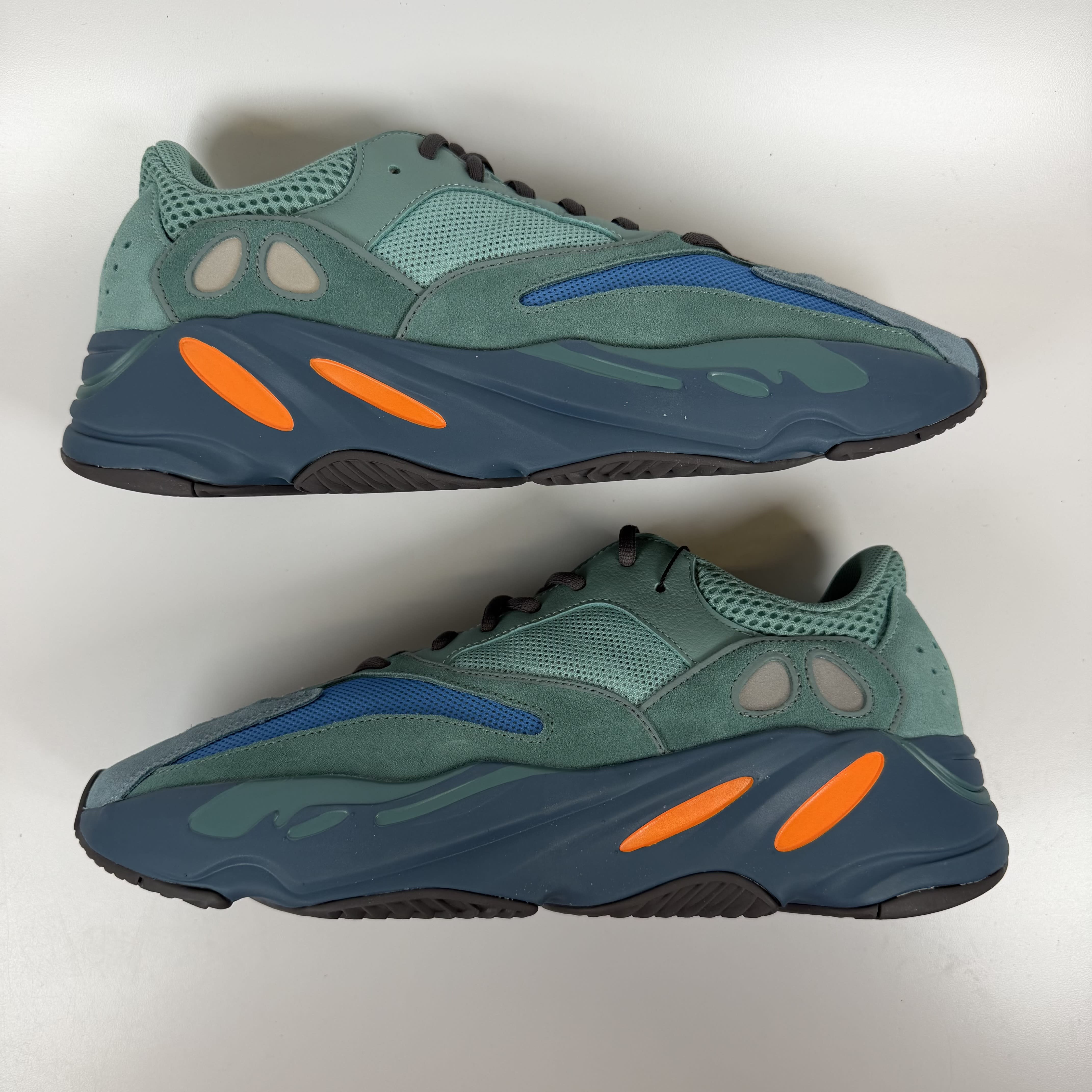SP7868 adidas Yeezy Boost 700 Faded Azure