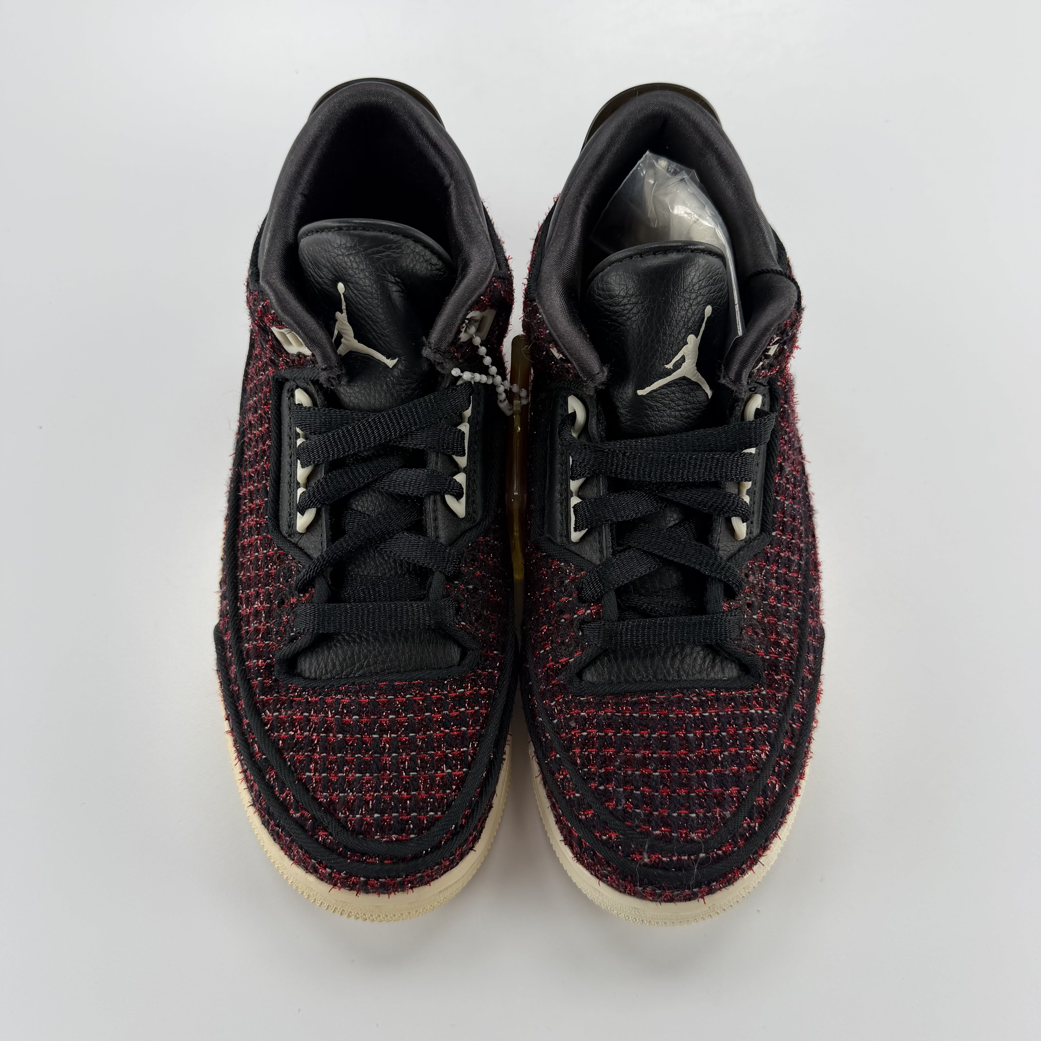 282362 Anna Wintour x Wmns Air Jordan 3 Retro 'University Red'