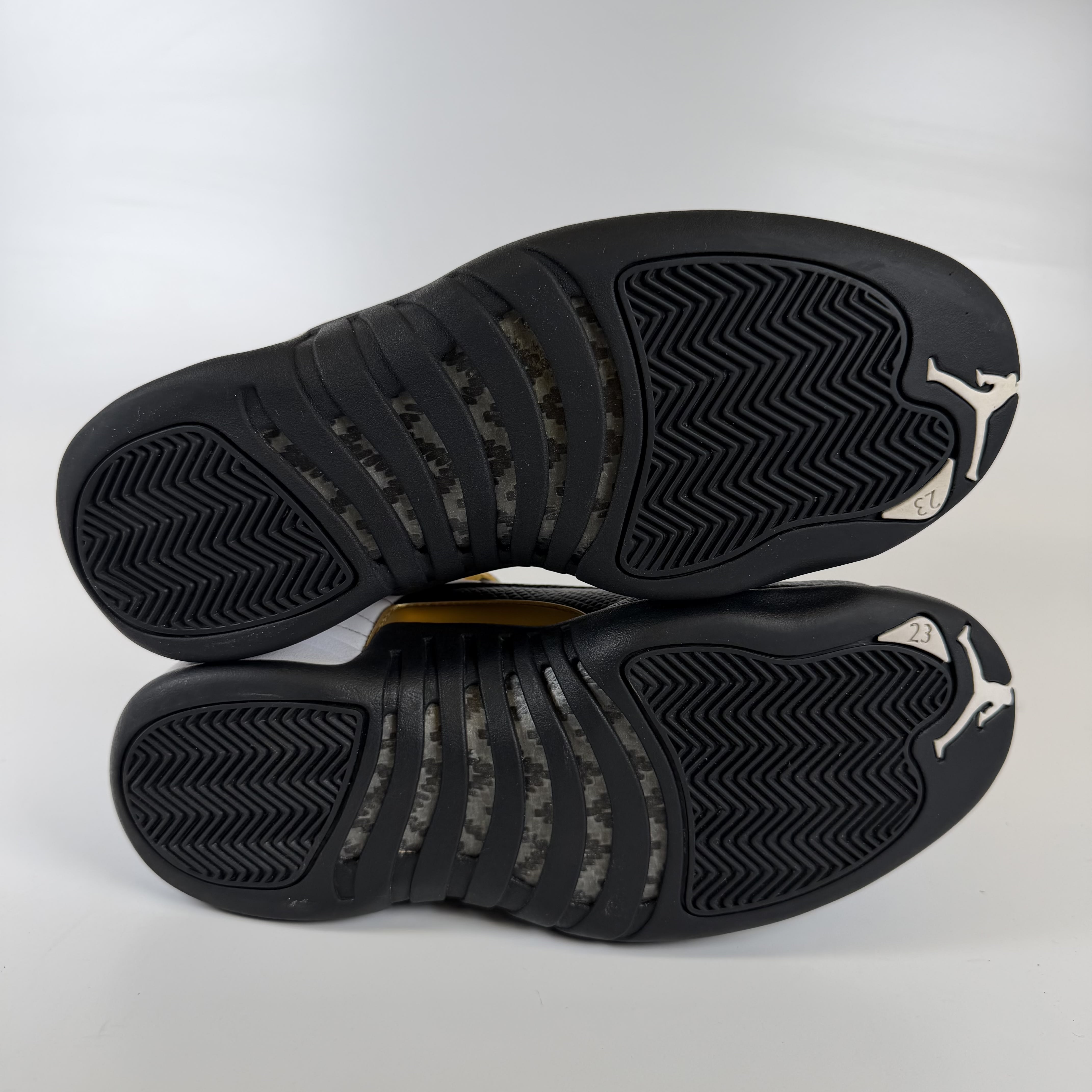 [672199] Jordan 12 Retro Royalty Taxi