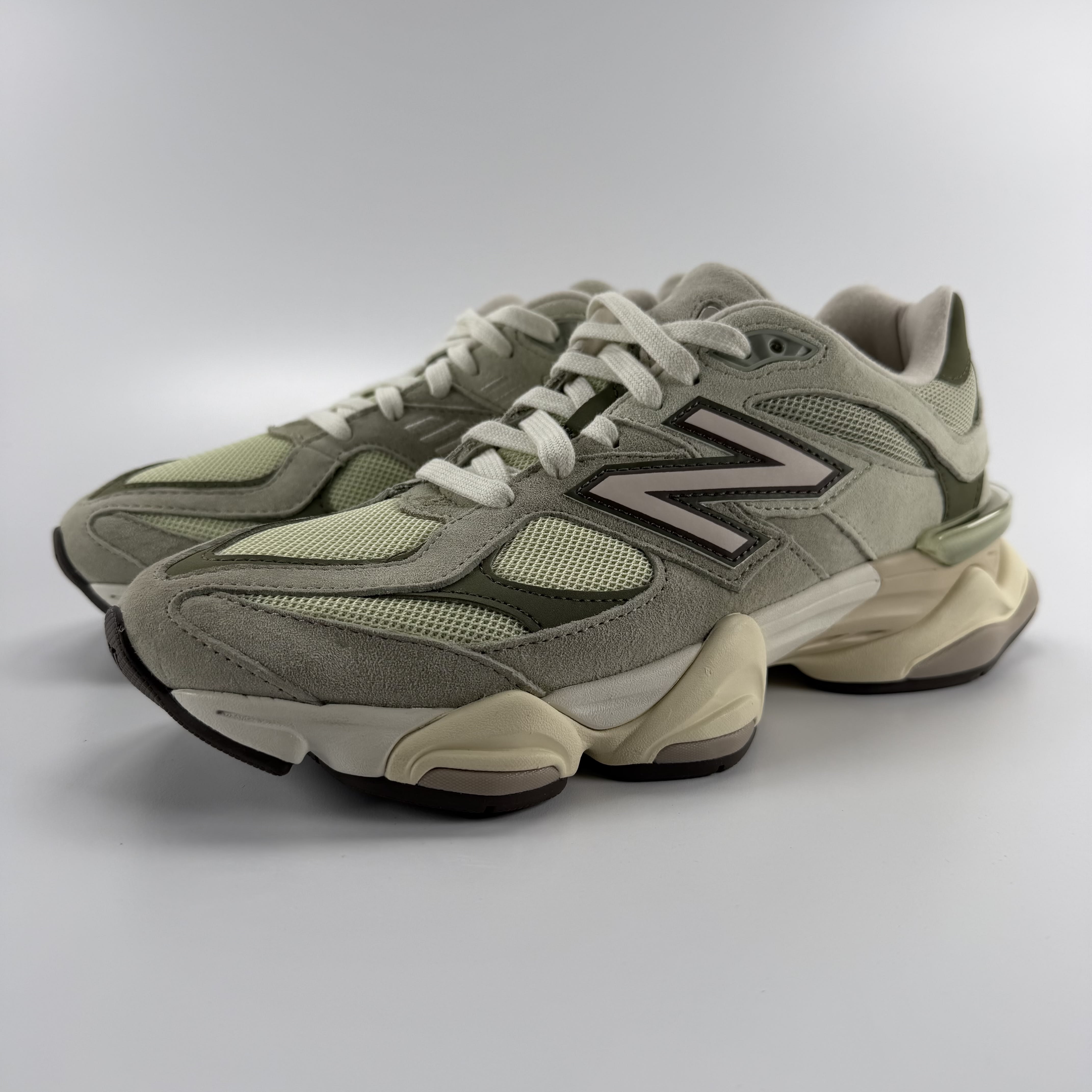 263359 New Balance 9060 Olivine