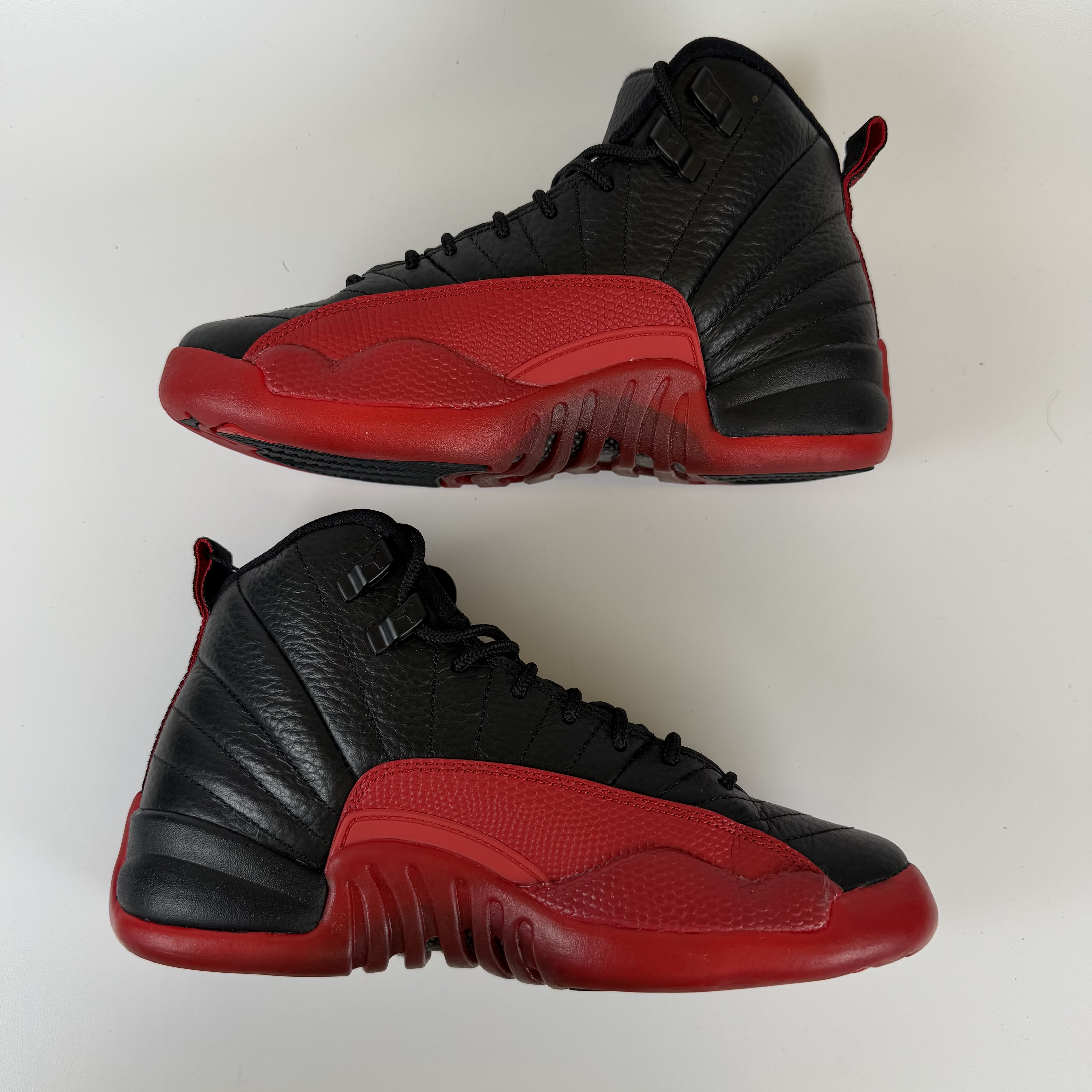 SP6989 Jordan 12 Retro Flu Game (2016) (GS)