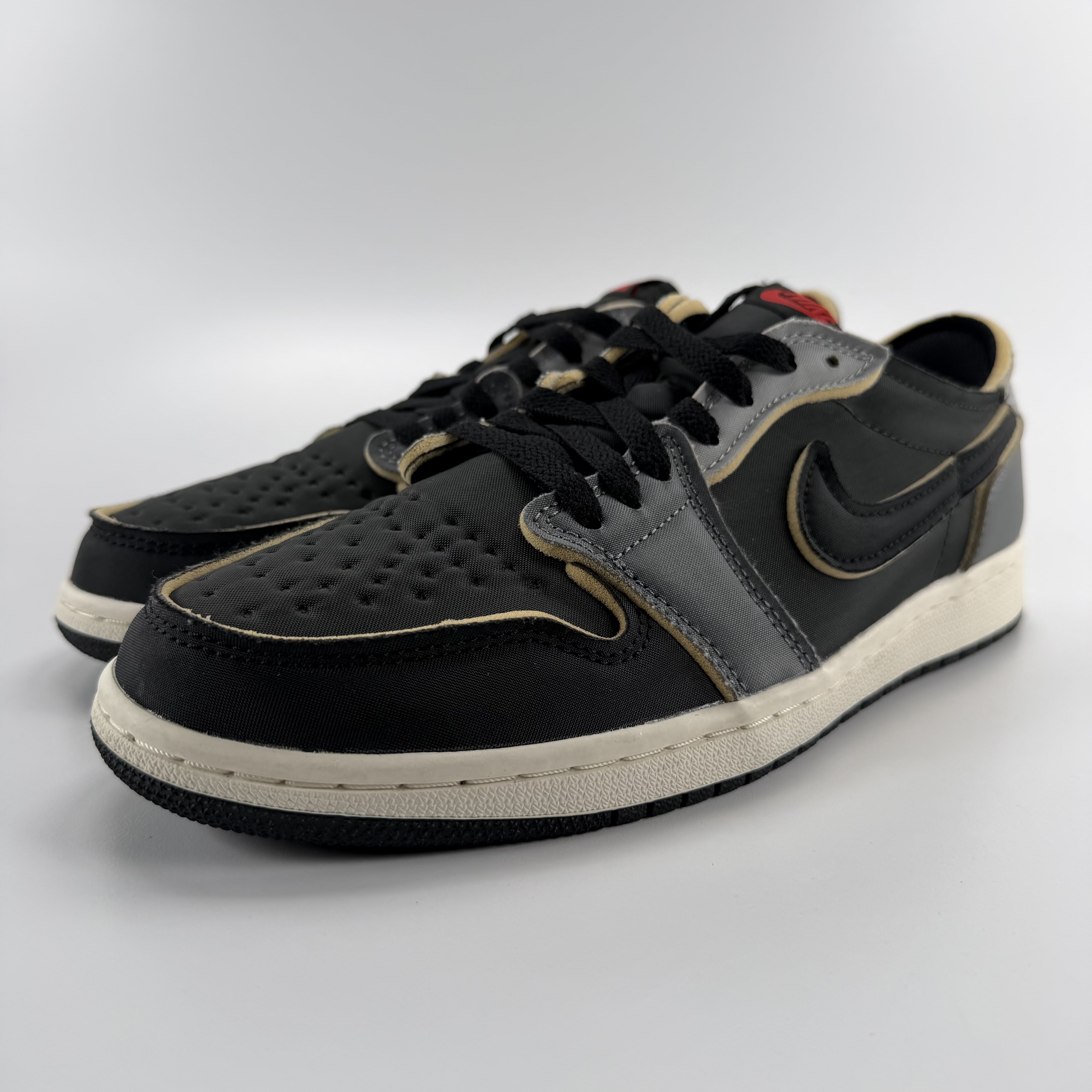 588929 Jordan 1 Low OG EX Black Smoke Grey