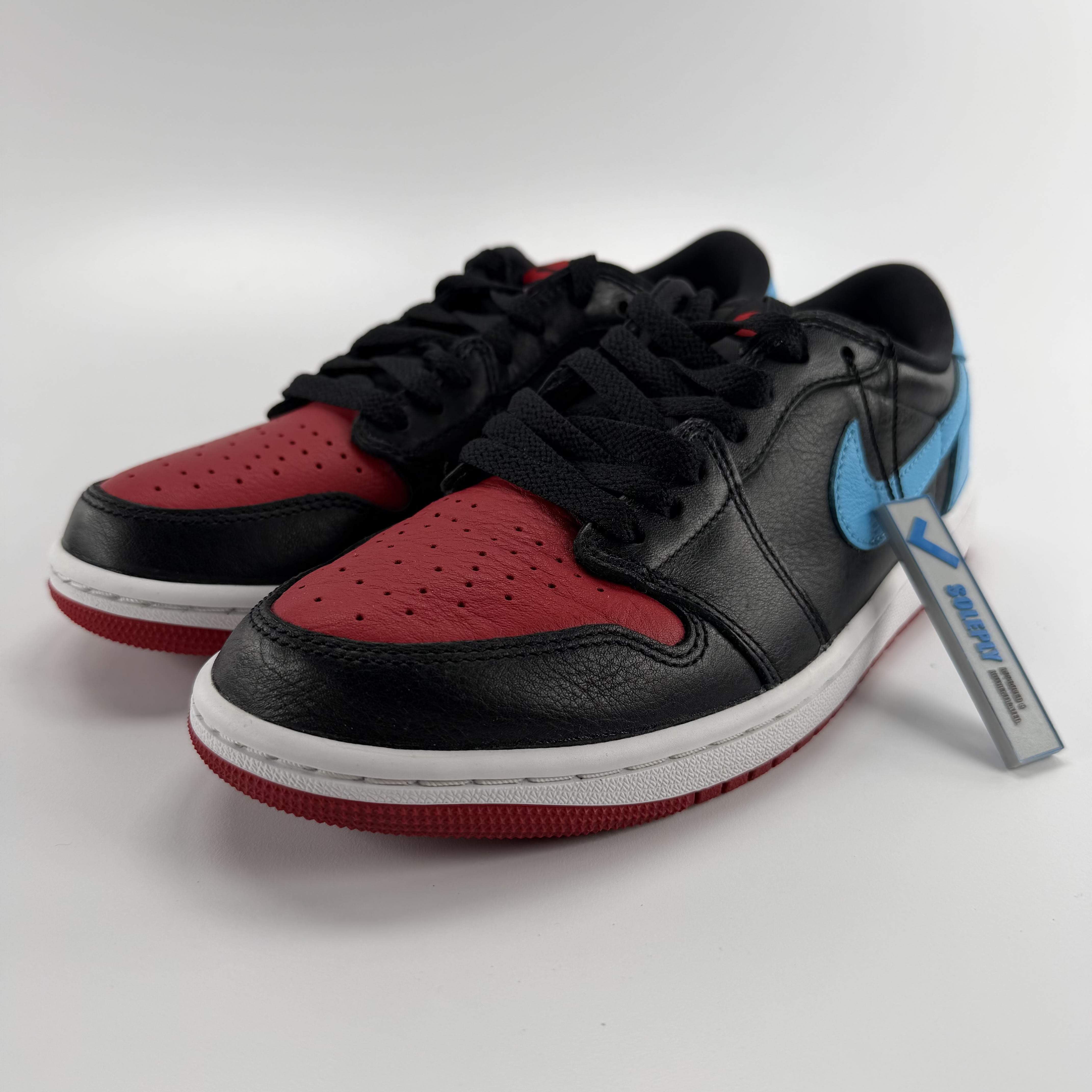 275763 Jordan 1 Retro Low OG UNC to Chicago (Women's)
