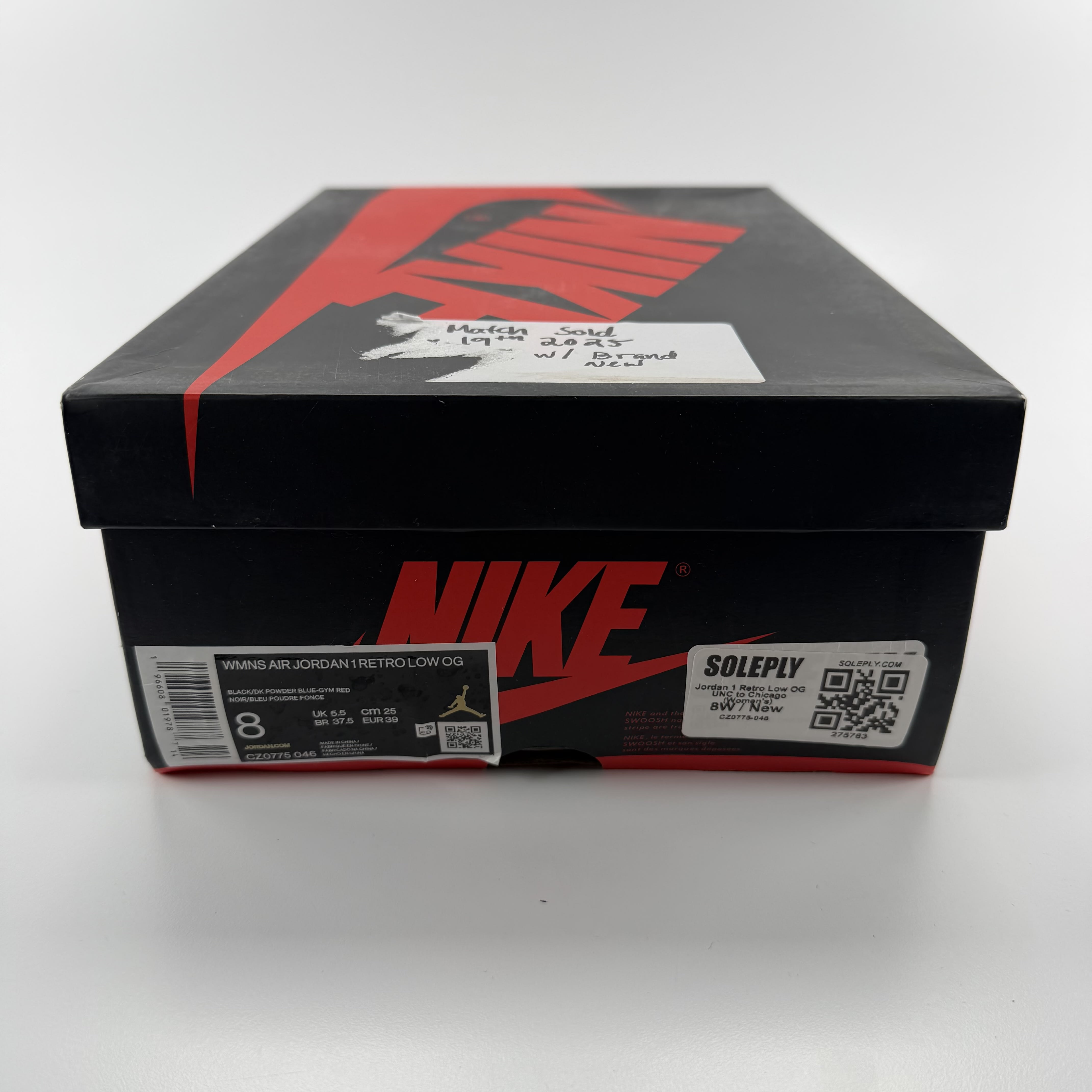 275763 Jordan 1 Retro Low OG UNC to Chicago (Women's)