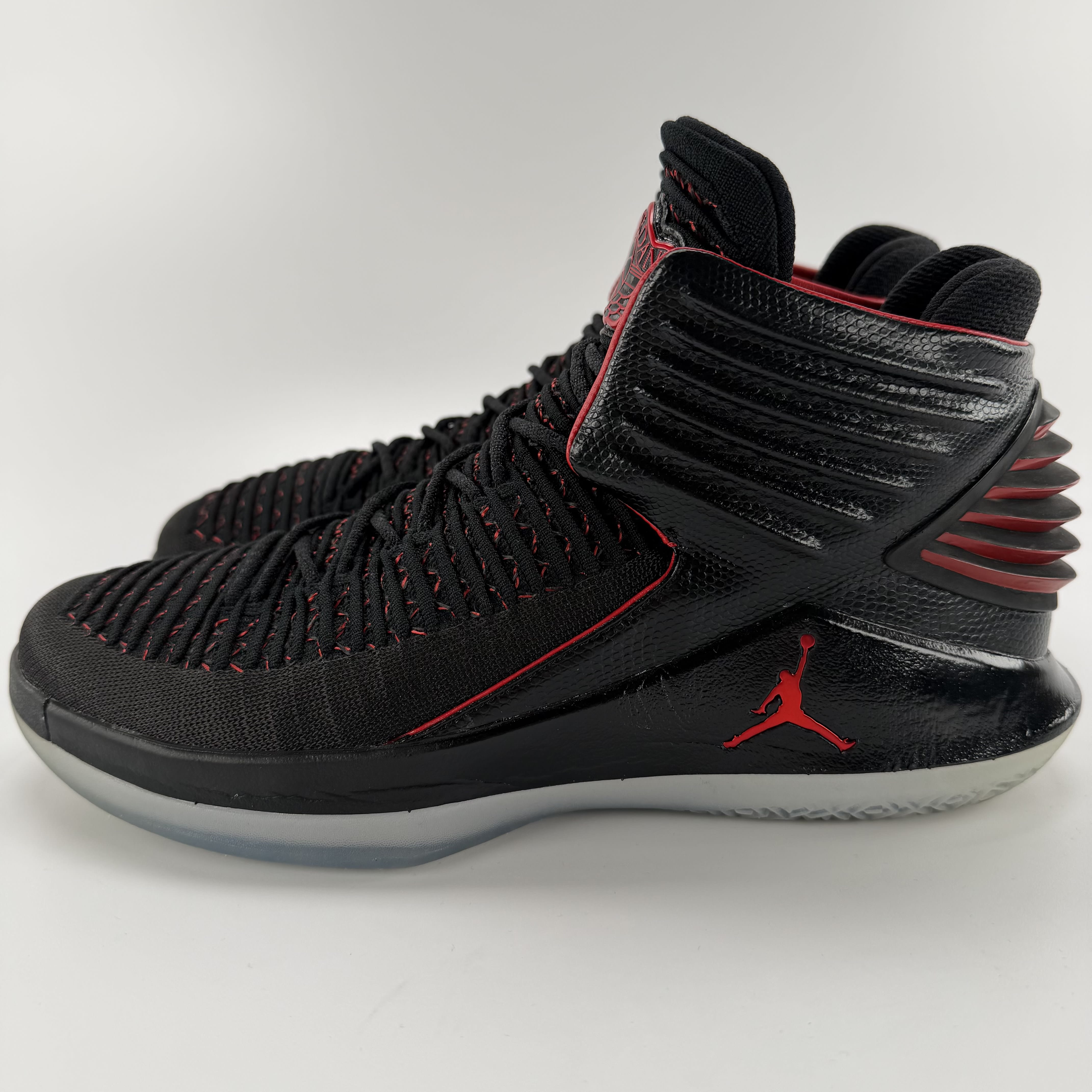 382212 Air Jordan XXXII MJ Day