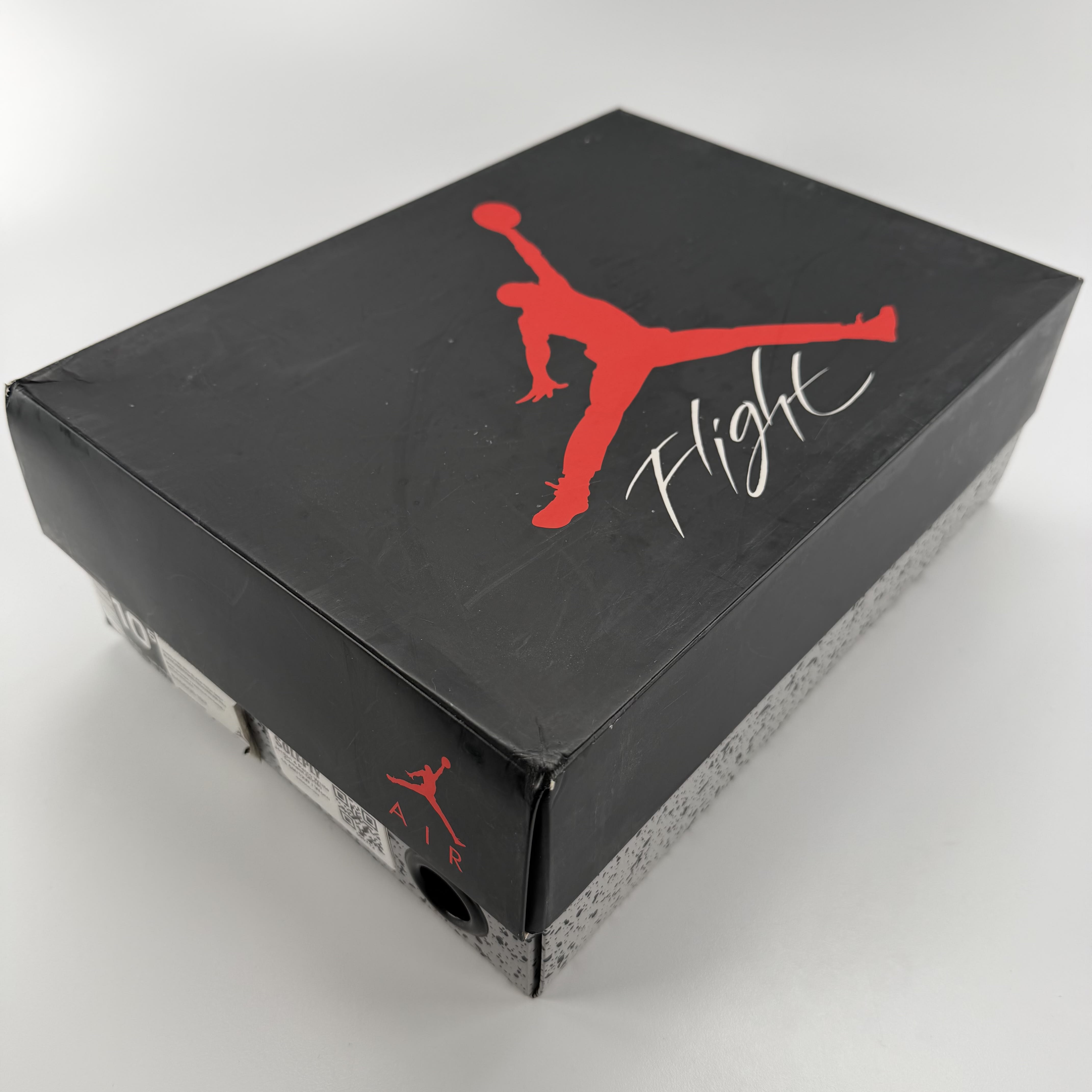 506712 Jordan 4 Retro White Cement (2016)