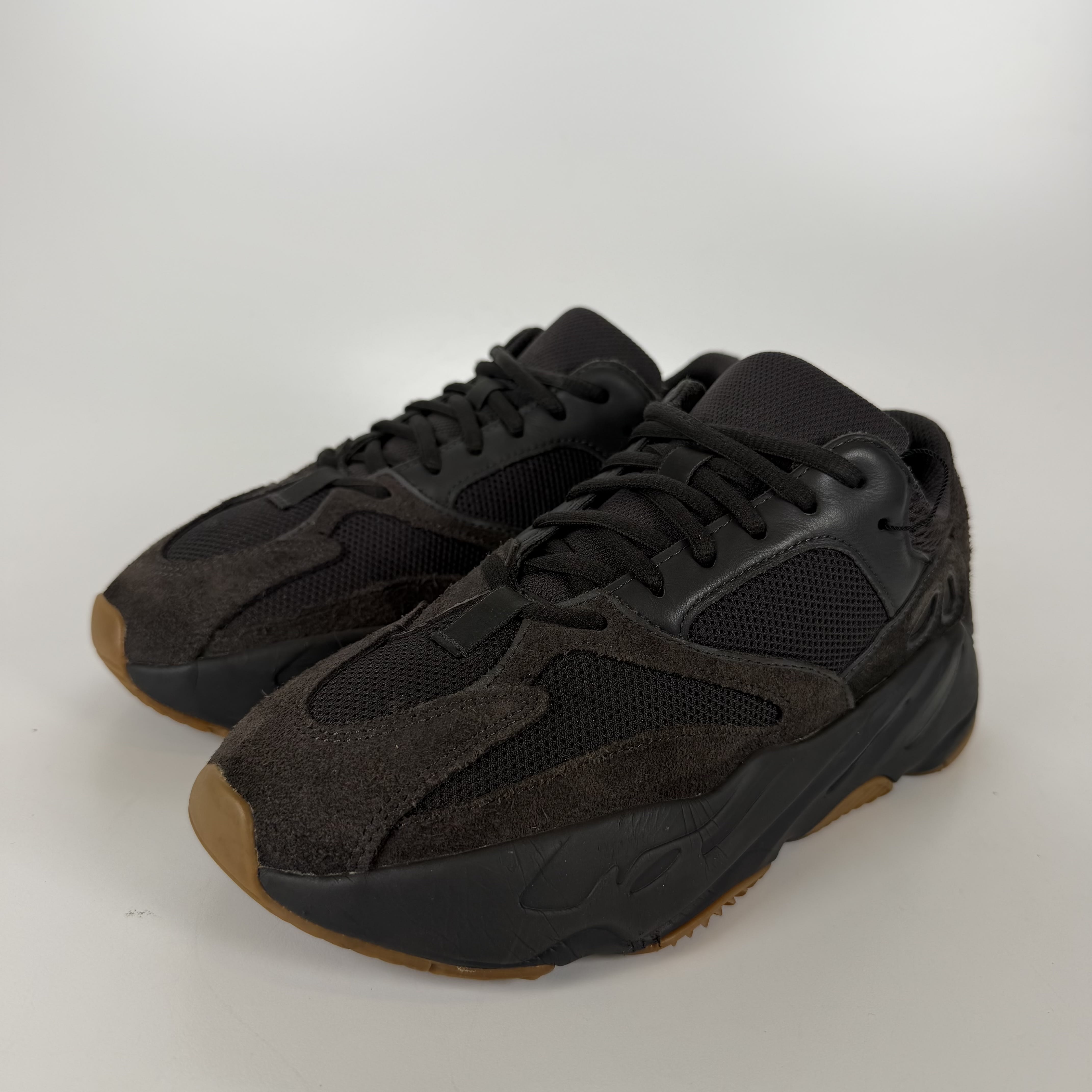 579157 Yeezy Boost 700 'Utility Black'