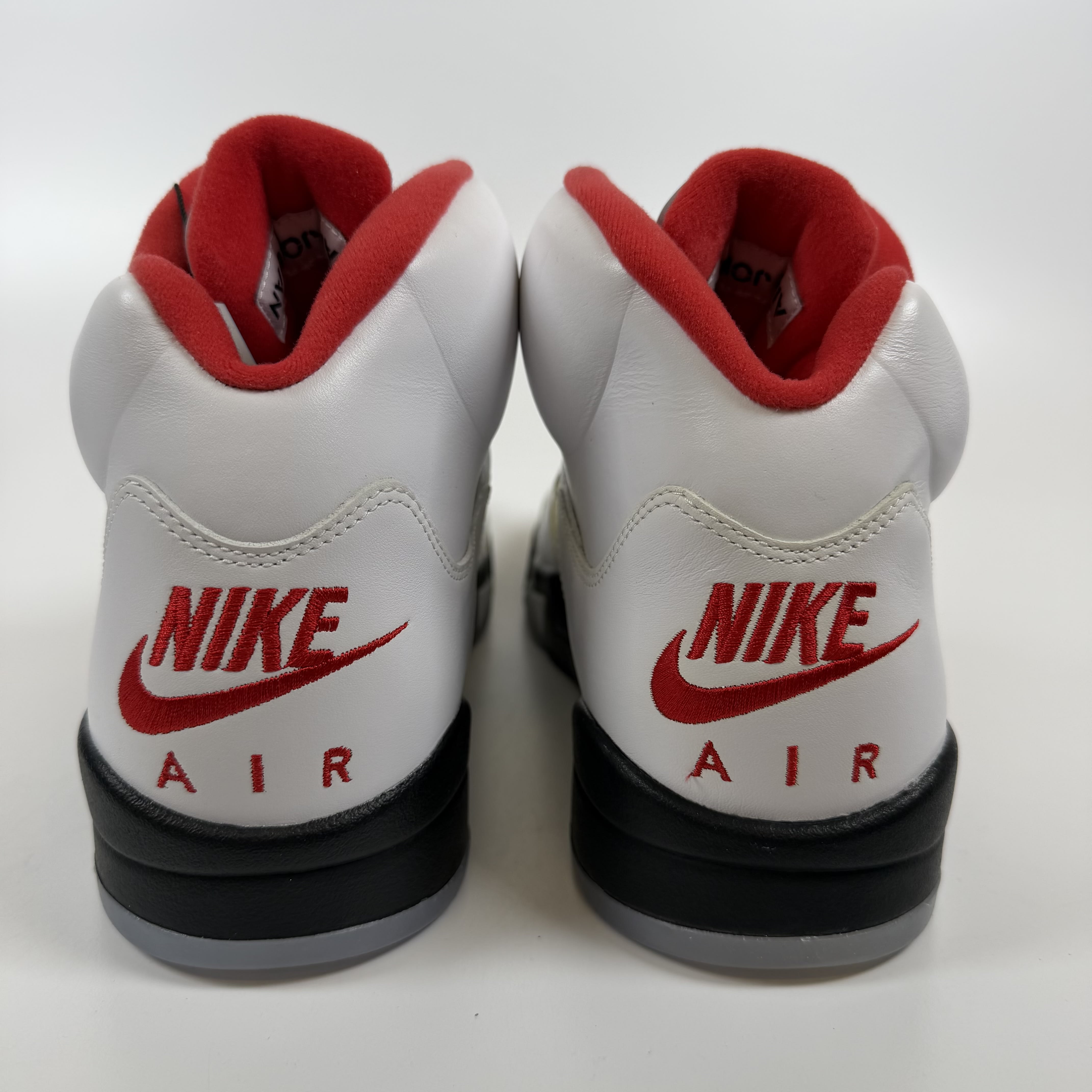 SP7900 Jordan 5 Retro Fire Red Silver Tongue (2020)