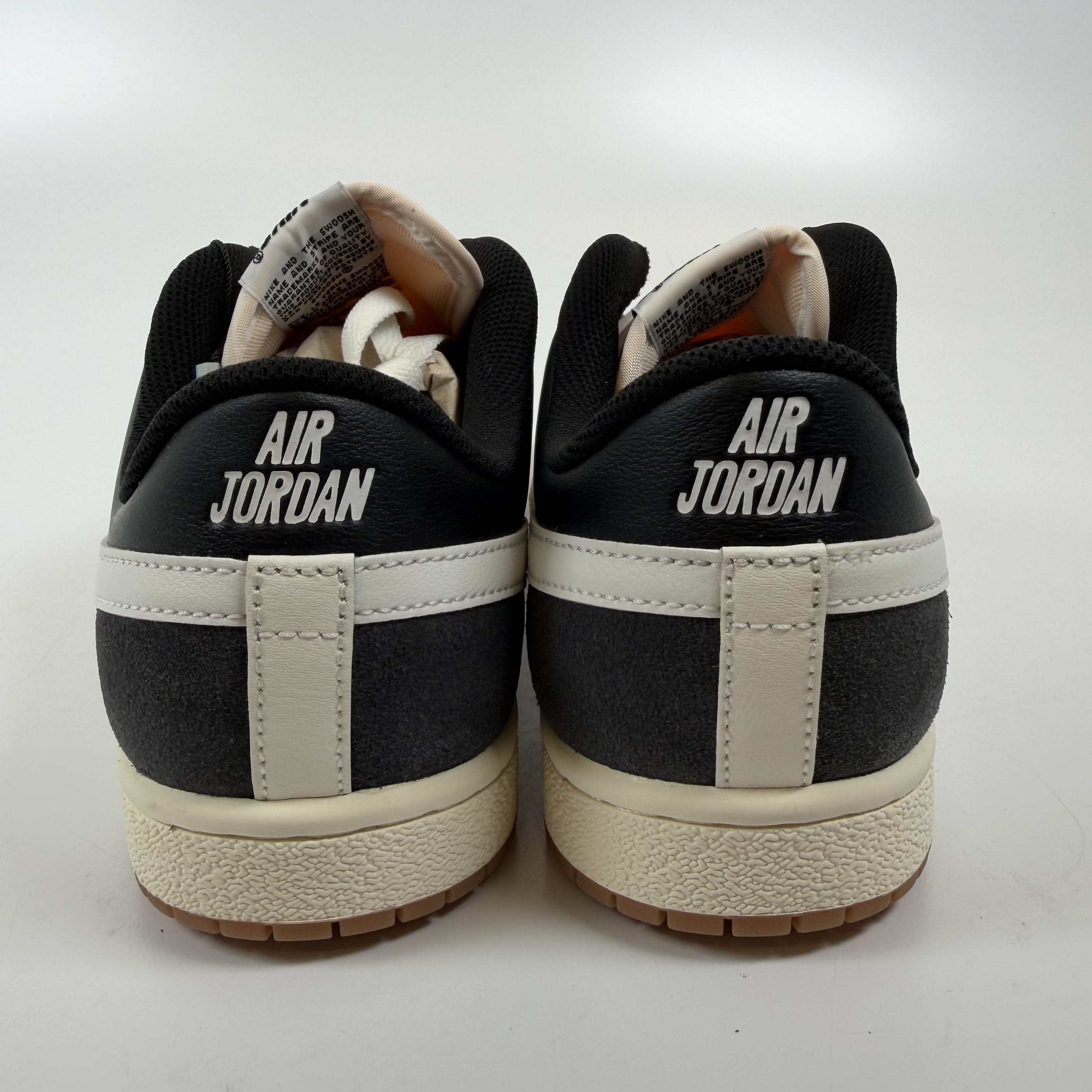SP9839 Jordan Skyline Low Black Summit White