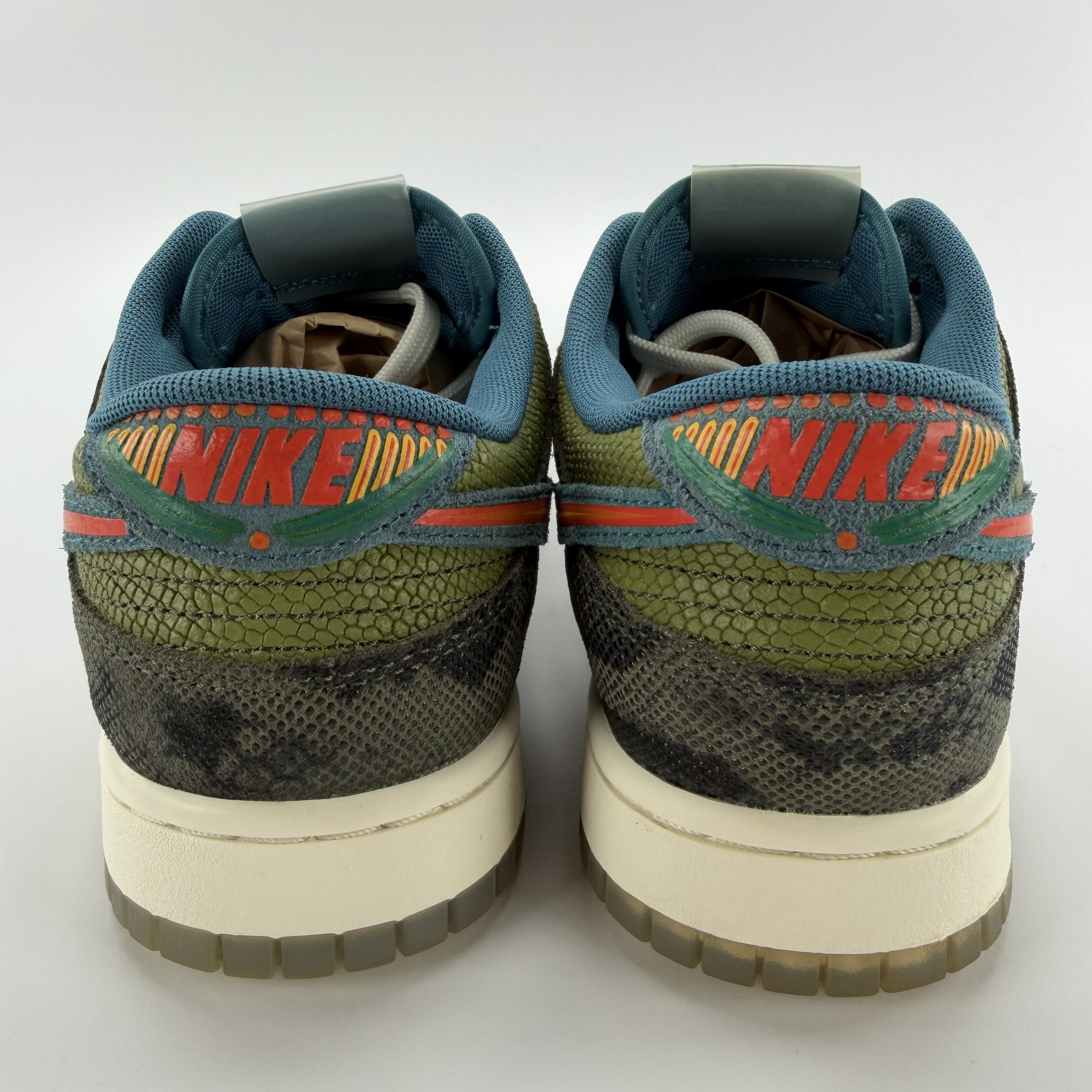 522549 Nike Dunk Low Siempre Familia