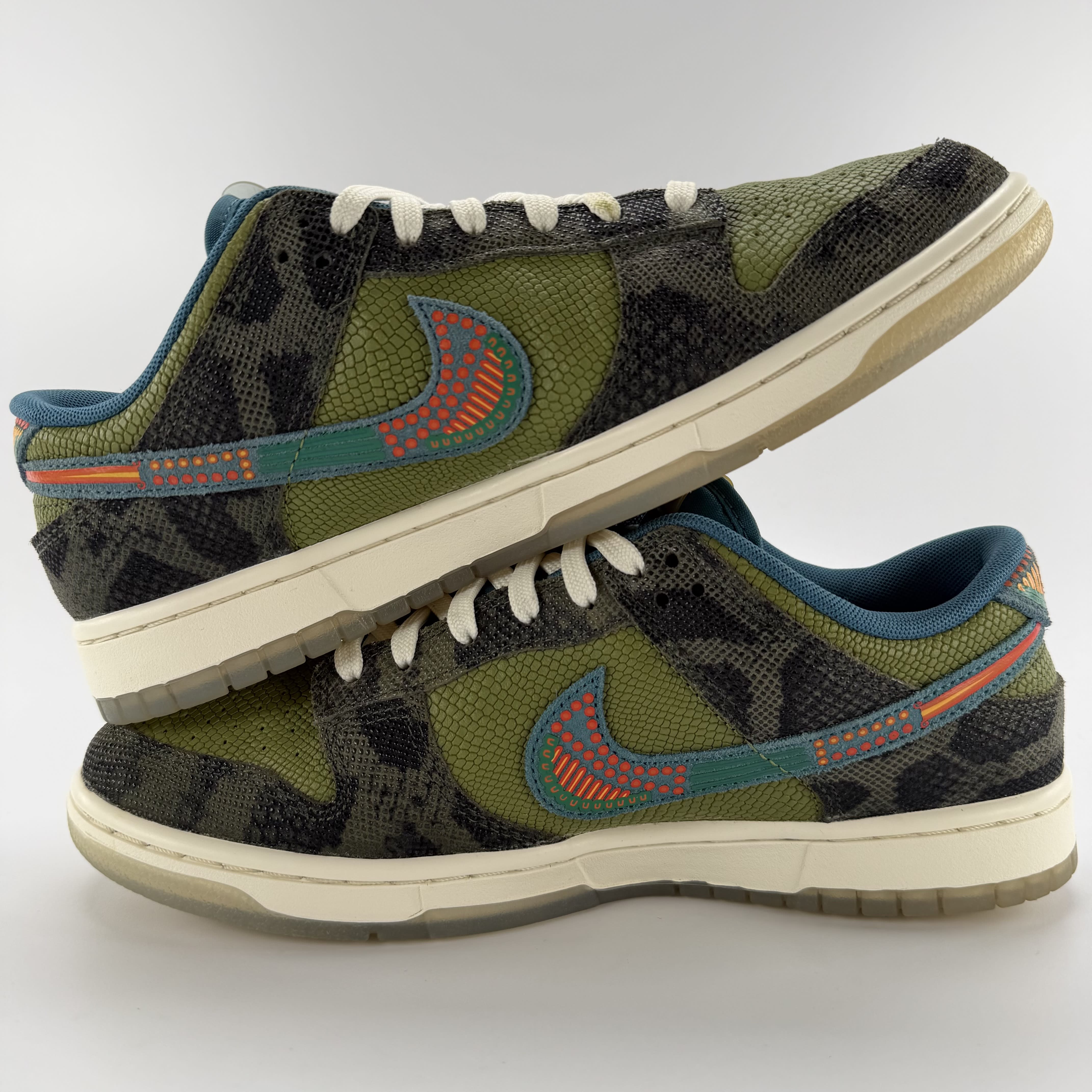 522549 Nike Dunk Low Siempre Familia