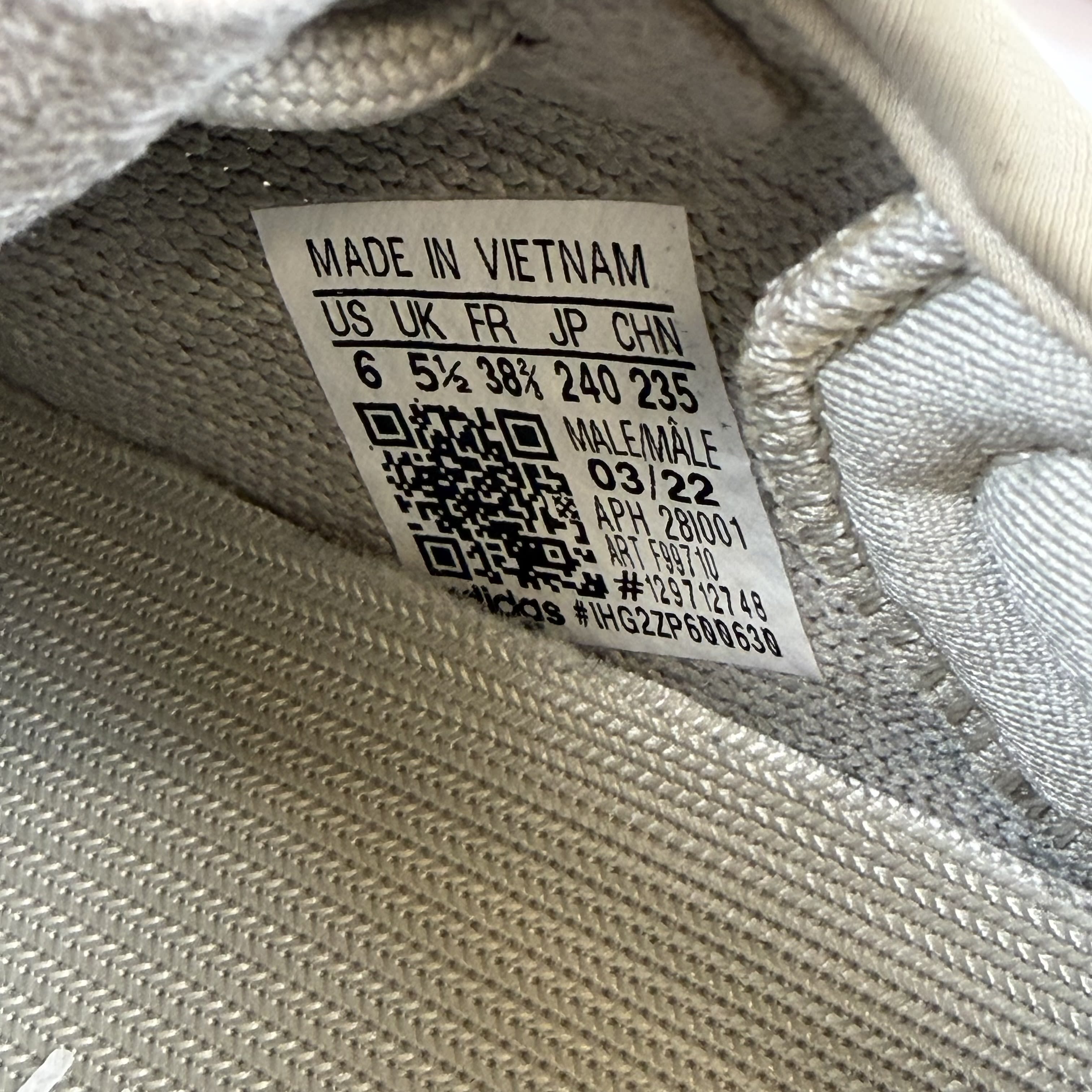 SP13501 adidas Yeezy Boost 350 V2 Sesame