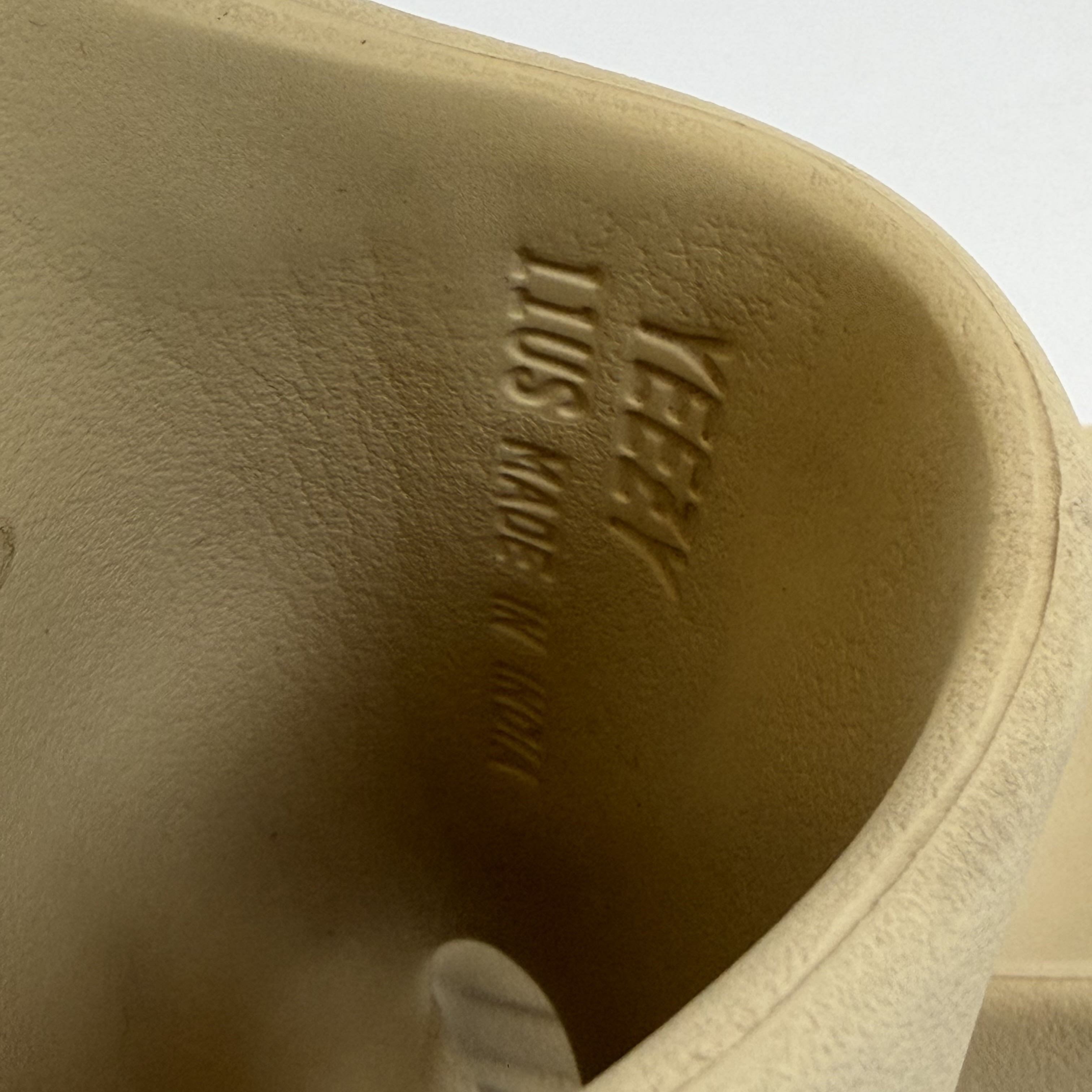 SP13185 adidas Yeezy Slide Pure (Restock Pair)