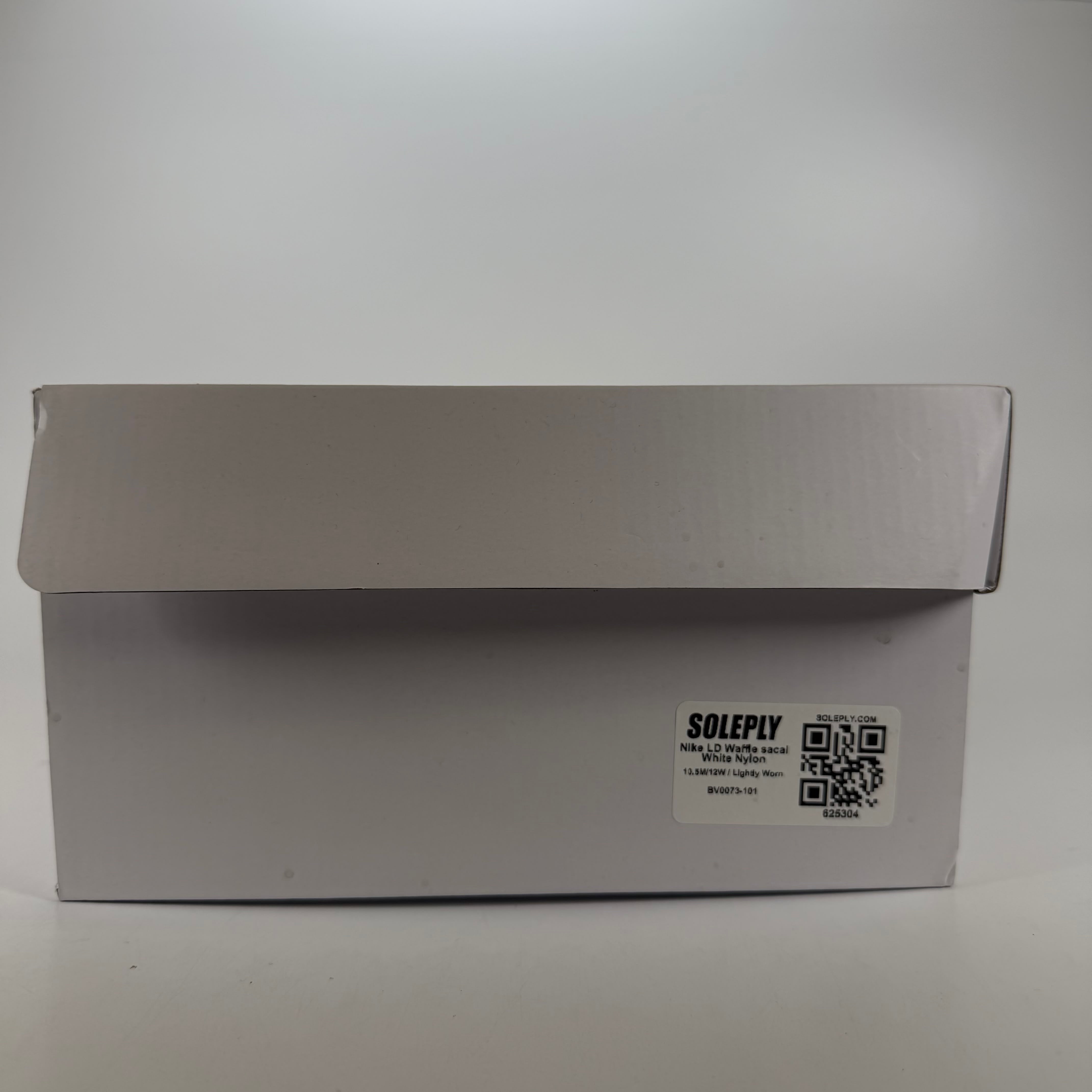 625304 Nike LD Waffle sacai White Nylon