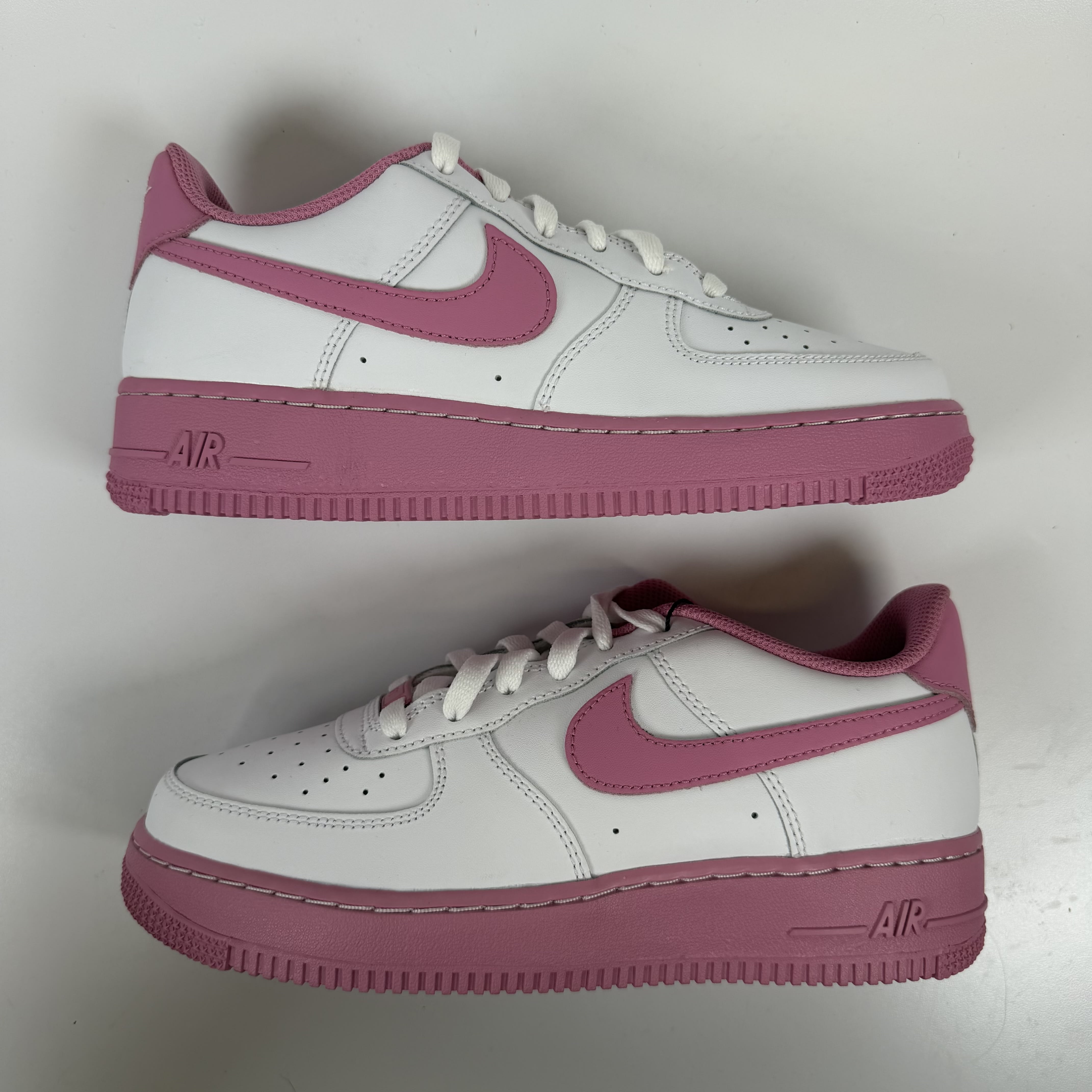 SP9556 Nike Air Force 1 Low White Magic Flamingo (GS)