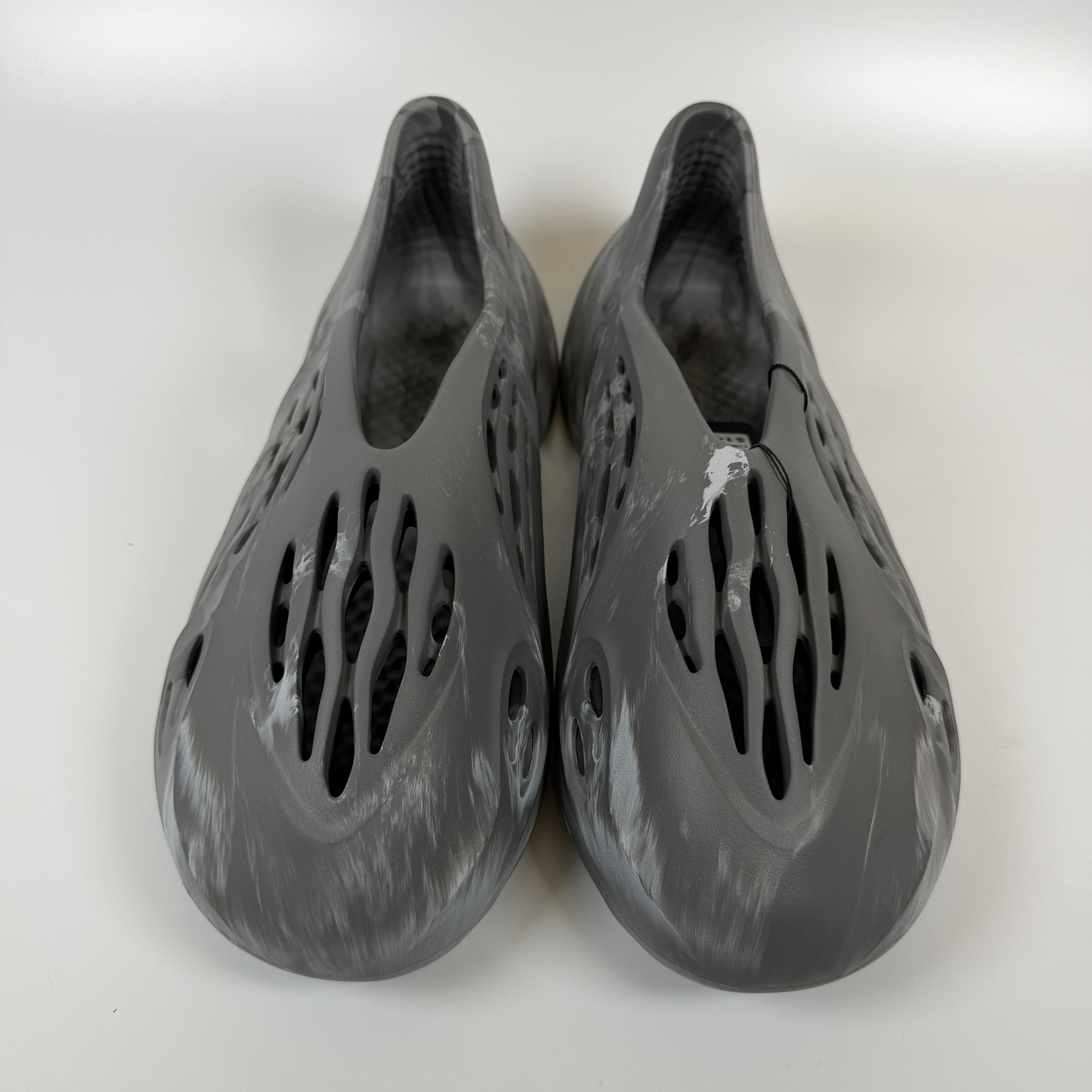 610617 adidas Yeezy Foam RNR MX Granite