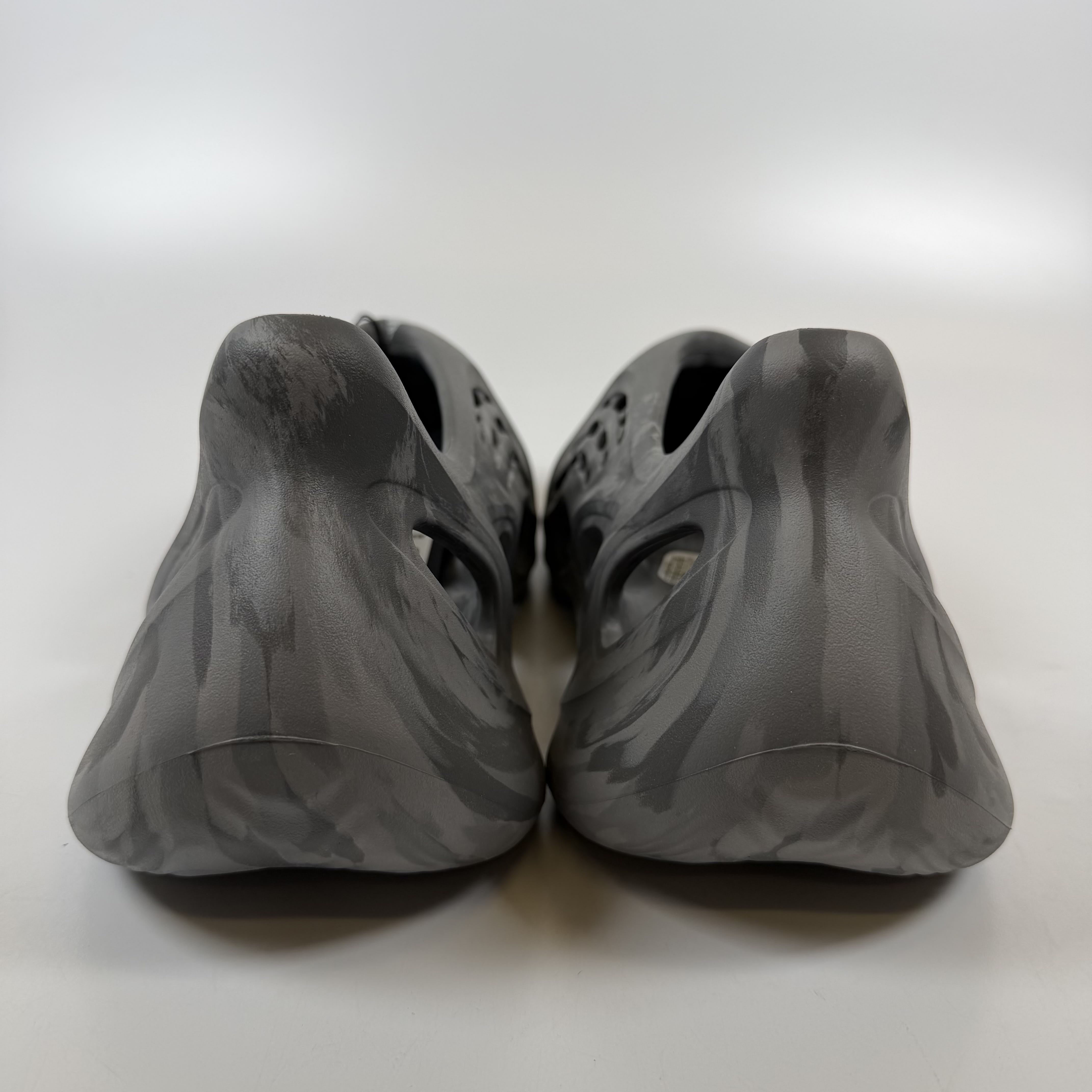 610617 adidas Yeezy Foam RNR MX Granite