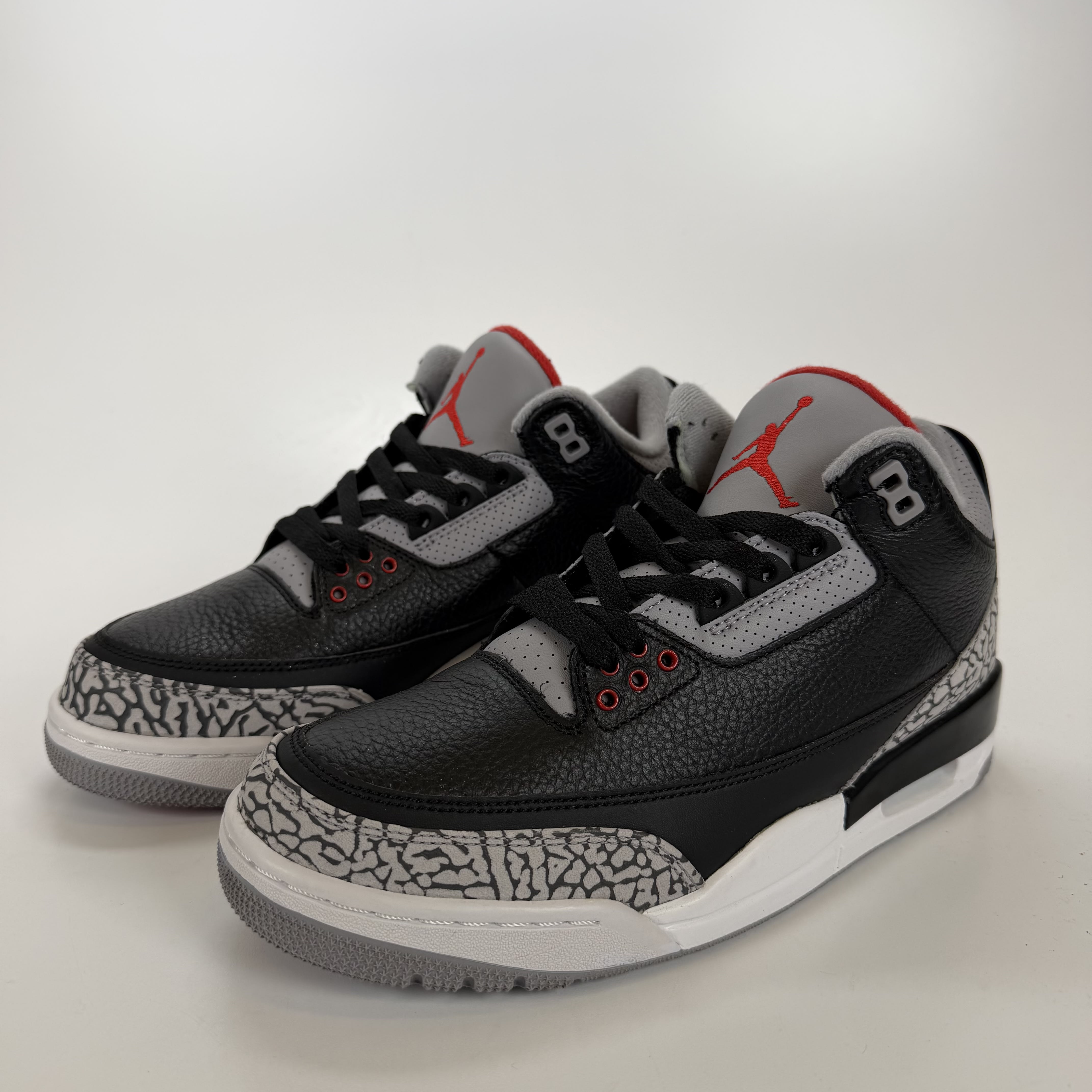 SP4366 Jordan 3 Retro Black Cement (2018)