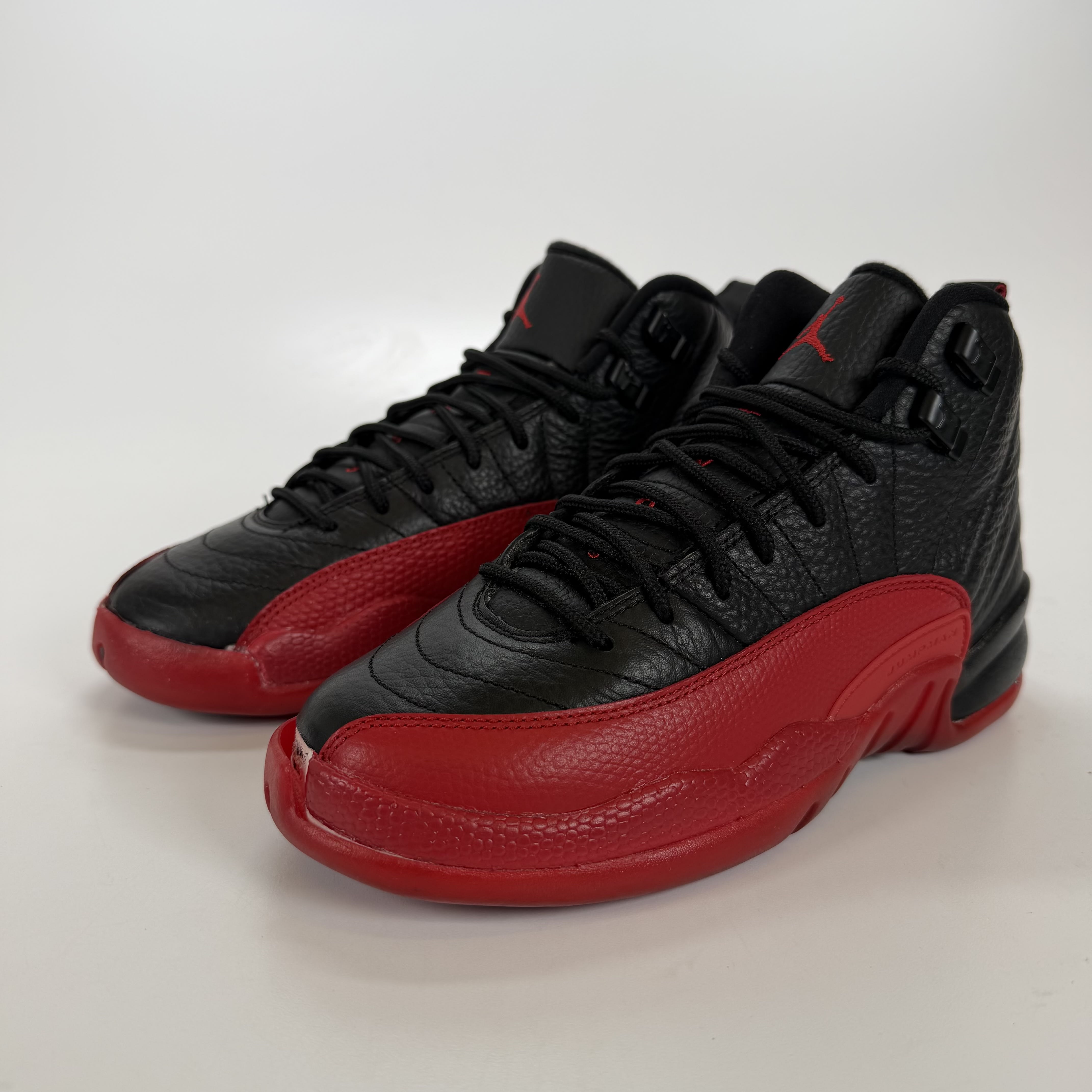SP2844 Jordan 12 Retro Flu Game (2016) (GS)