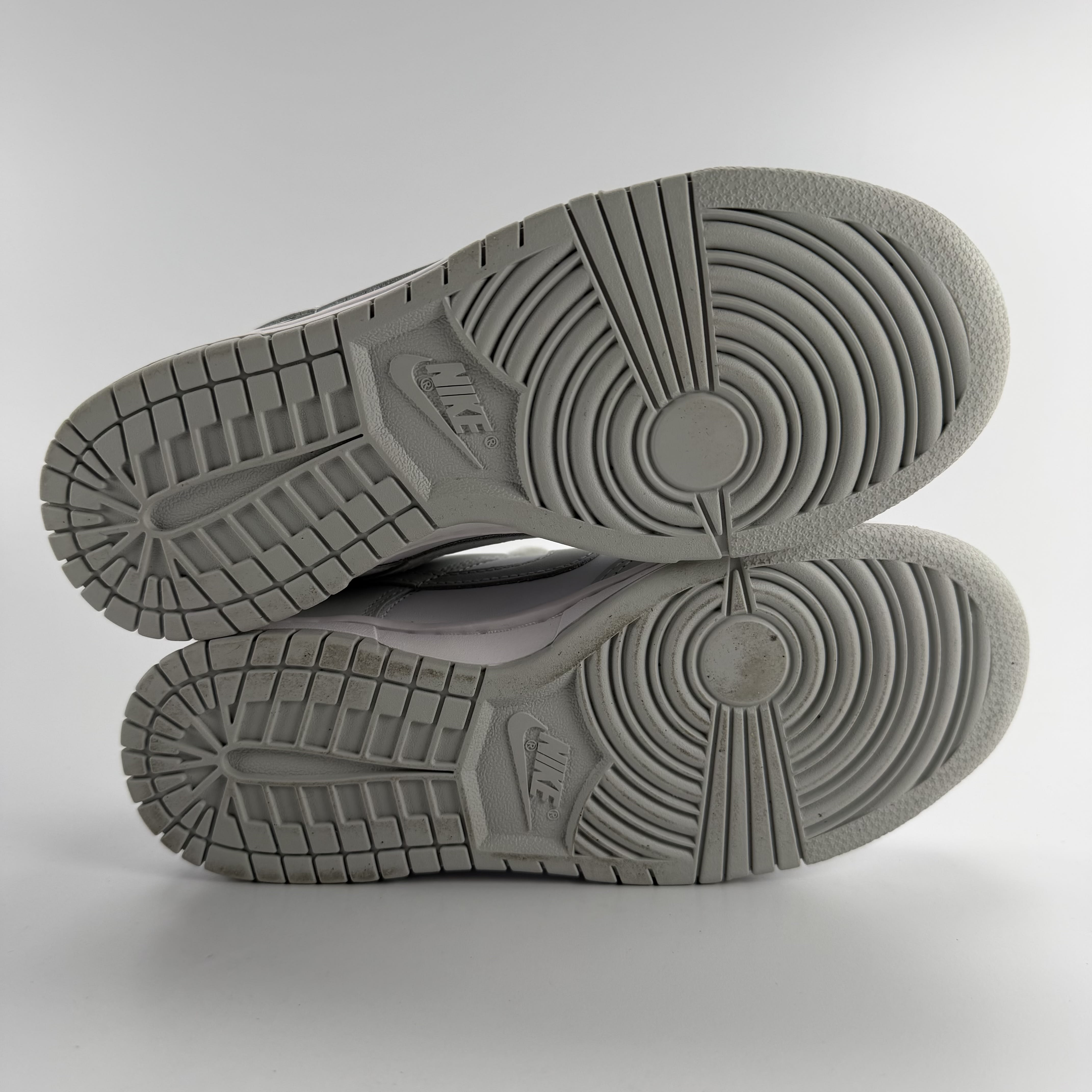279930 Nike Dunk Low Photon Dust (Women's)