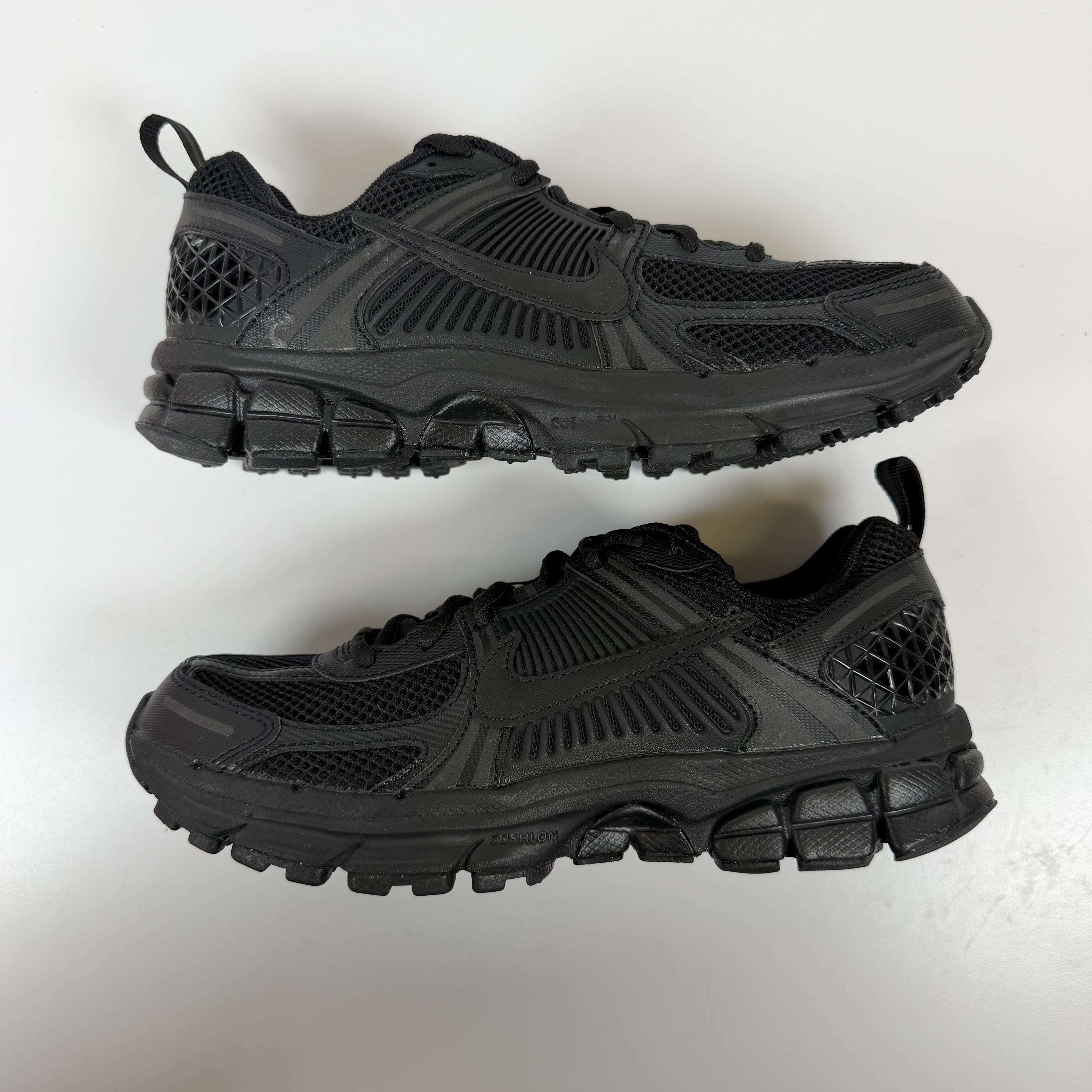 660619 Nike Vomero 5 Black (GS)